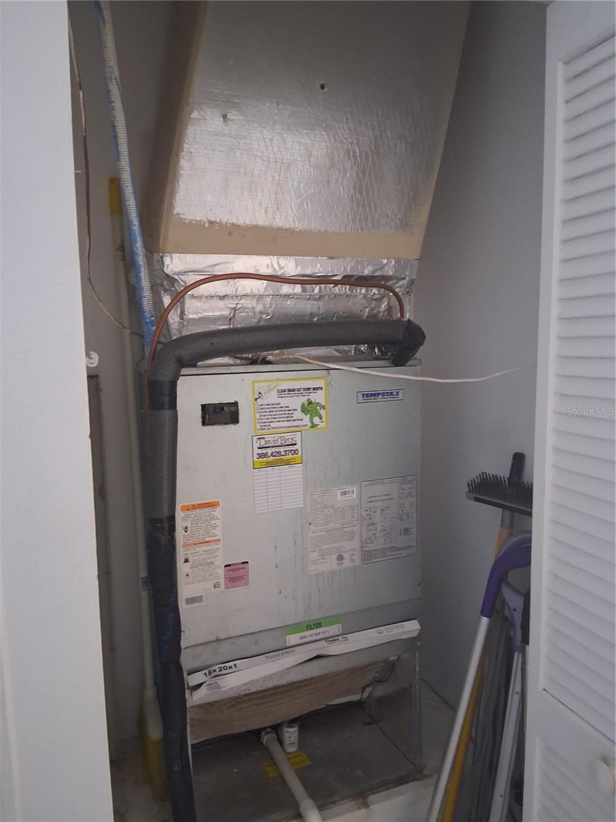 Image 17 of 24 For 4860 Atlantic Avenue 201