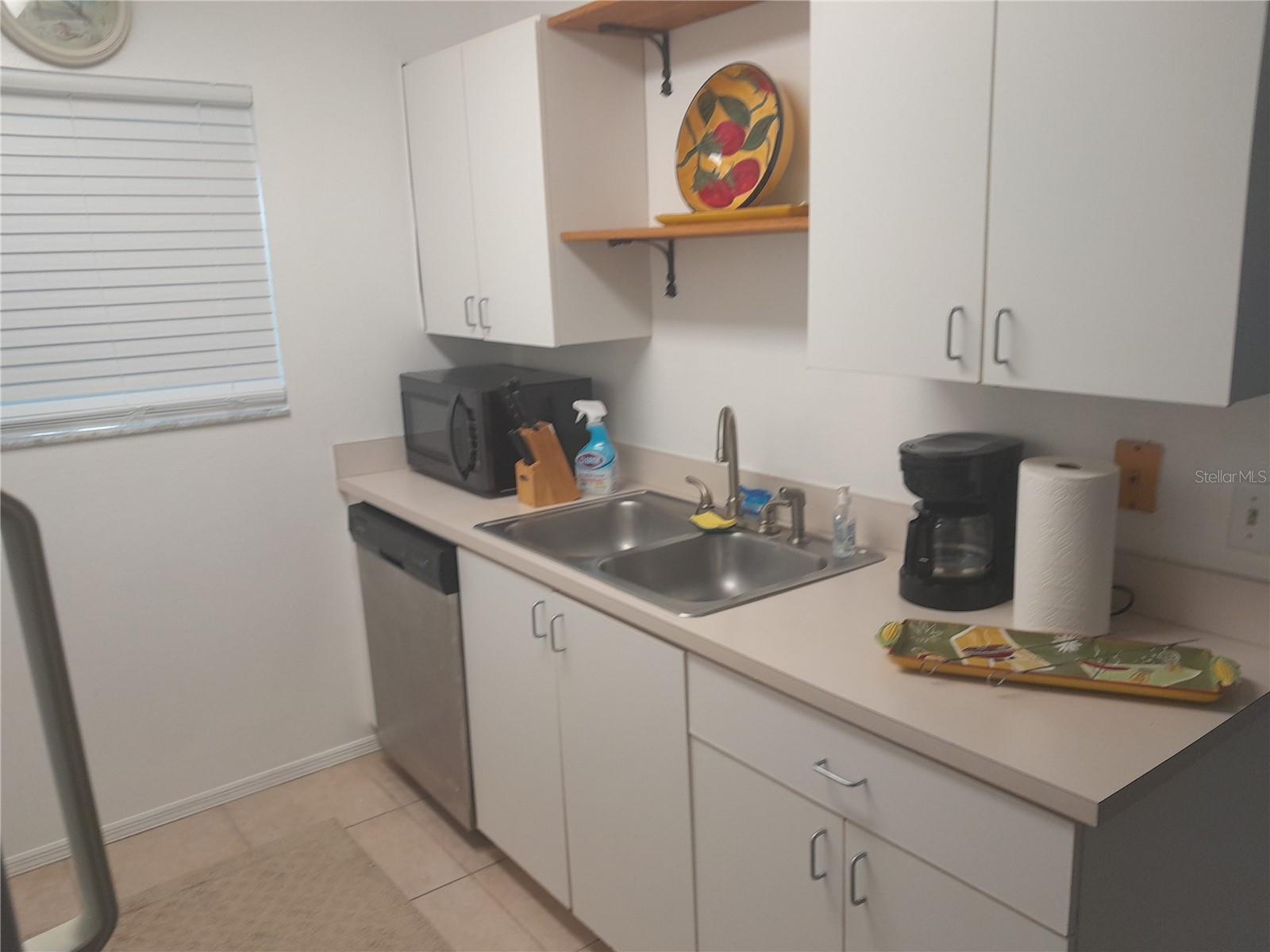 Image 7 of 24 For 4860 Atlantic Avenue 201