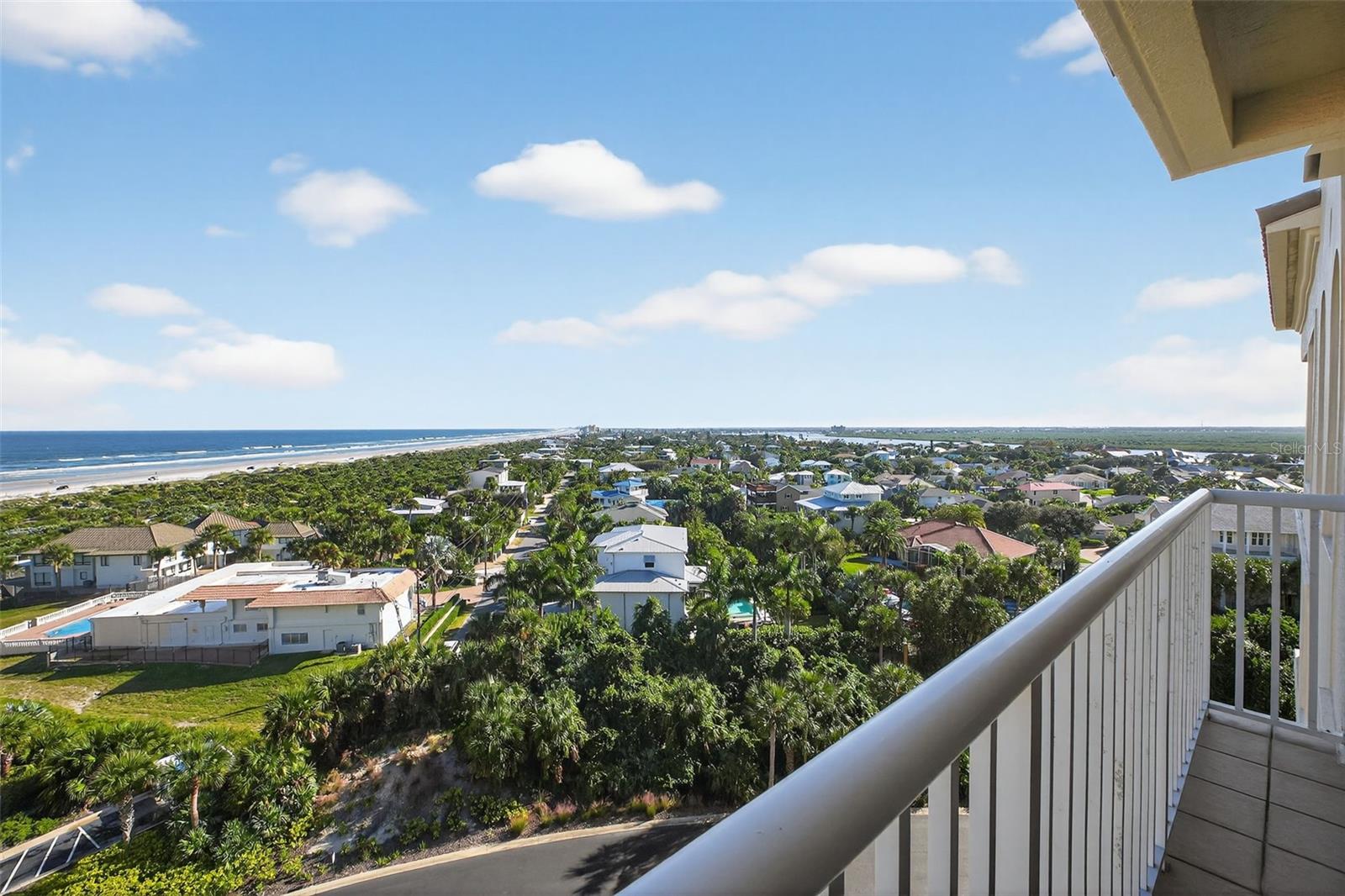 Image 5 of 44 For 250 Minorca Beach Way 904