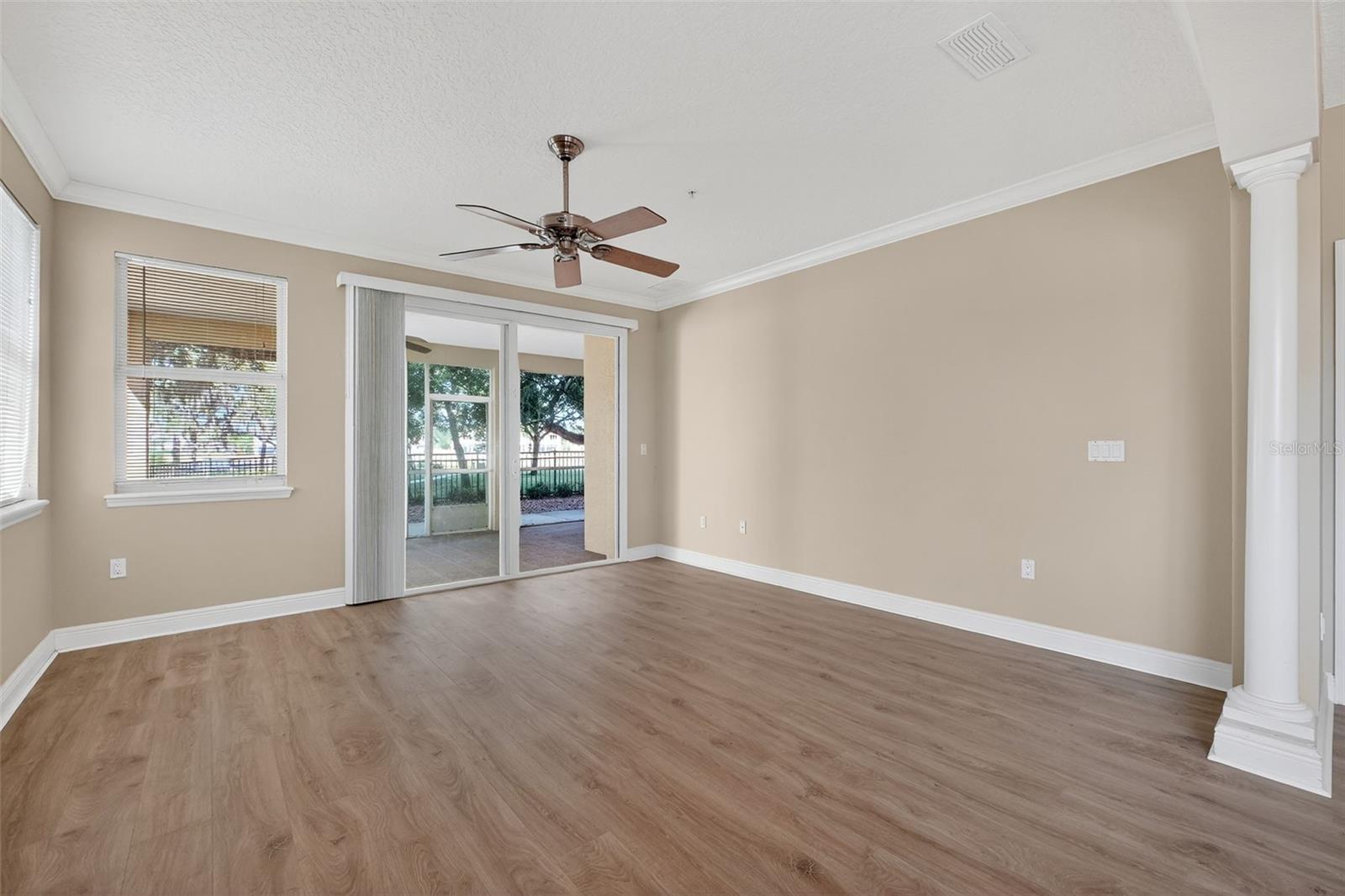 Image 12 of 54 For 115 Riverview Bend S 2112