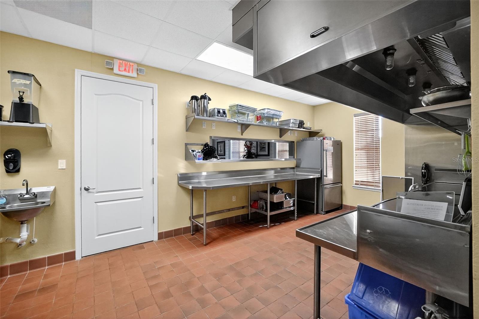 Image 44 of 54 For 115 Riverview Bend S 2112