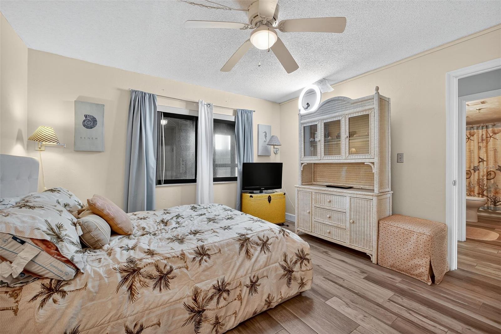 Image 12 of 69 For 4139 Atlantic Avenue S A 205