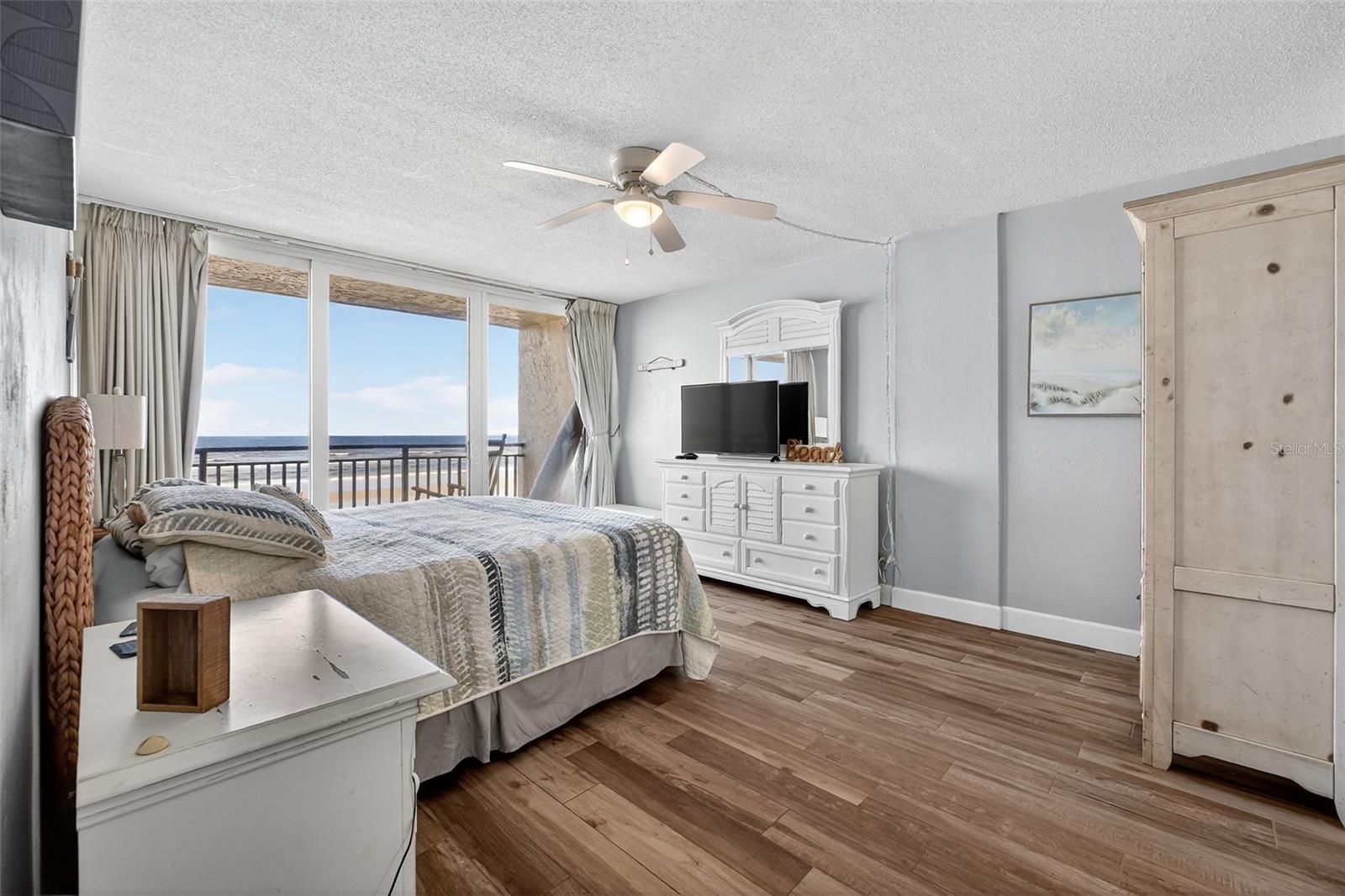 Image 22 of 69 For 4139 Atlantic Avenue S A 205