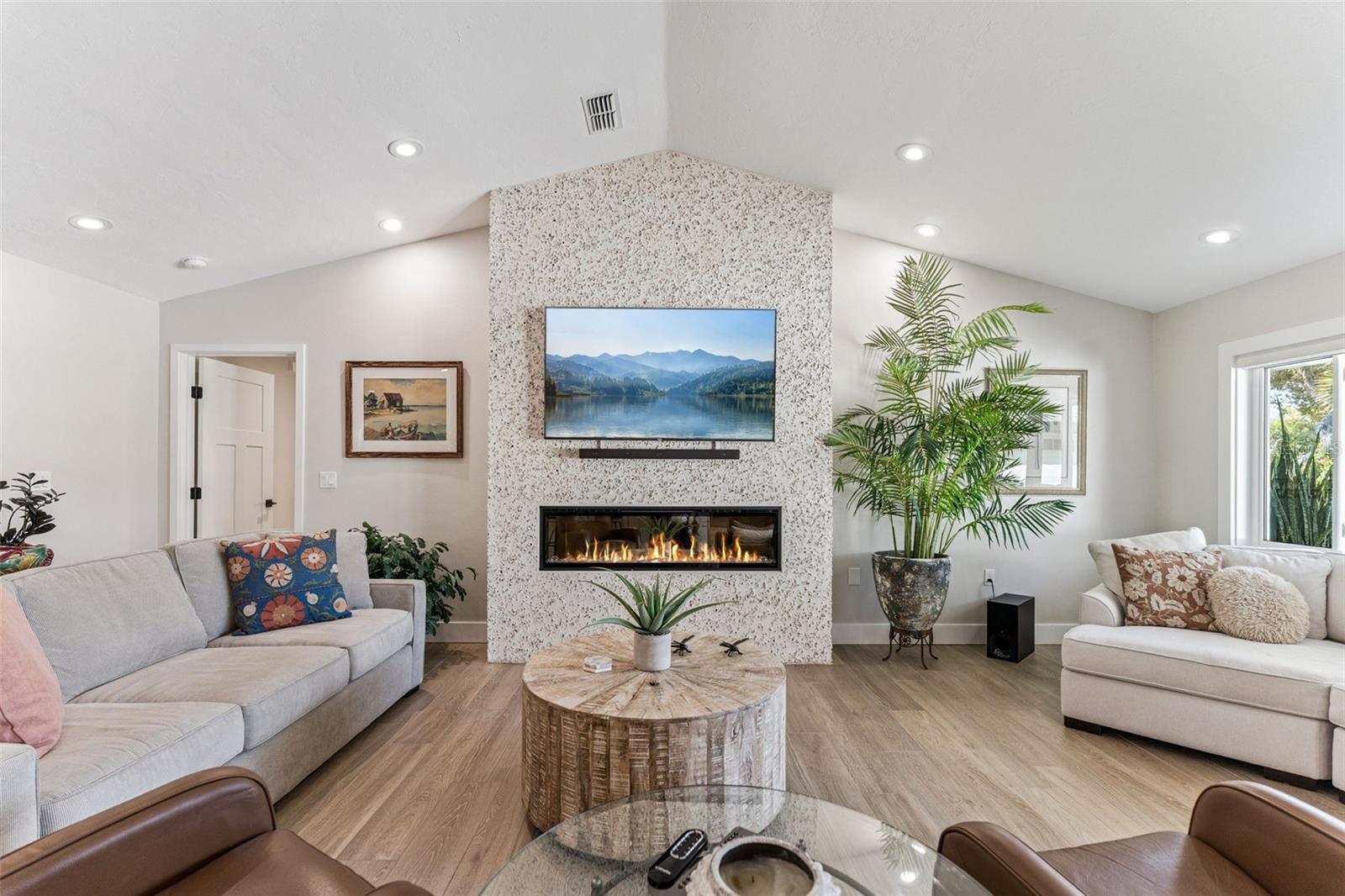 Image 10 of 50 For 1319 Beacon Street