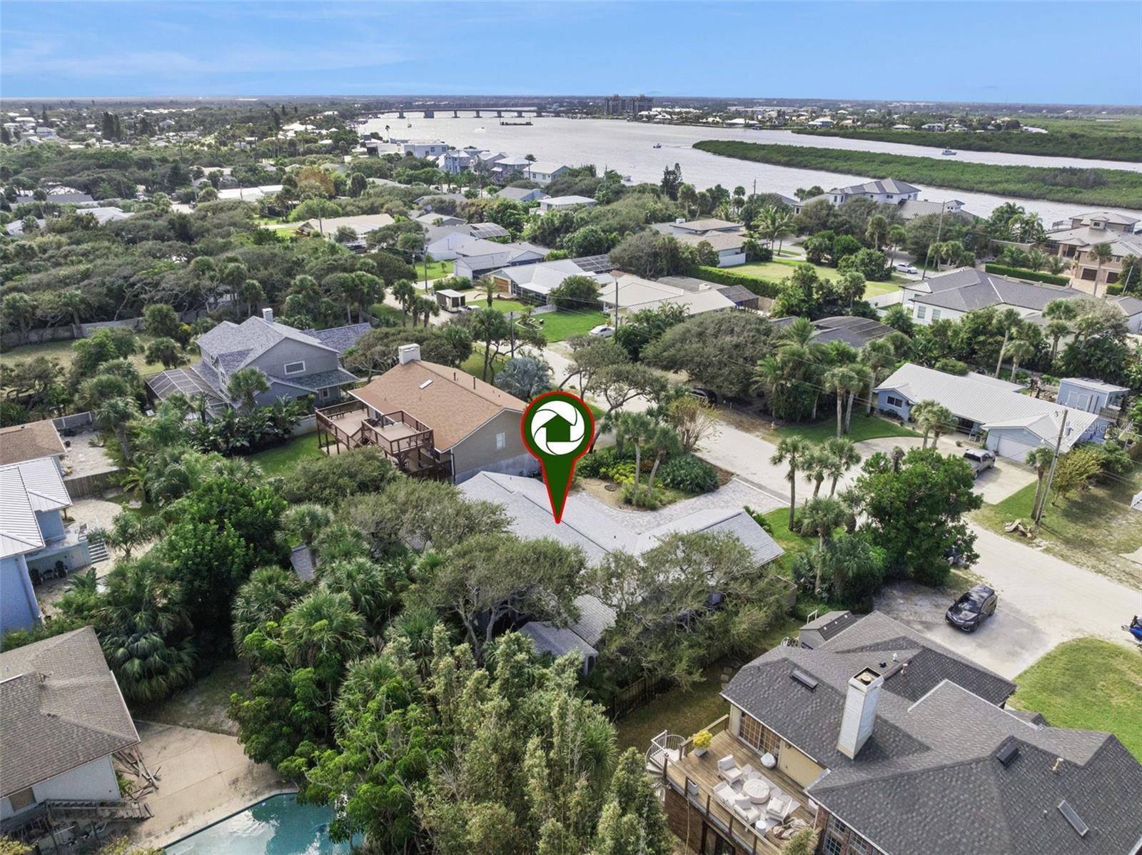 Image 2 of 50 For 1319 Beacon Street