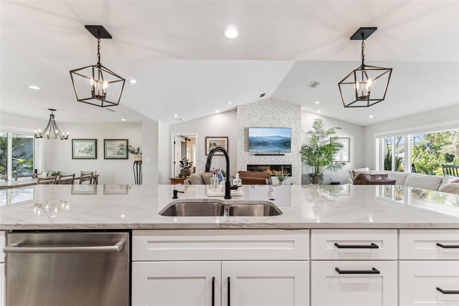 Image 25 of 50 For 1319 Beacon Street