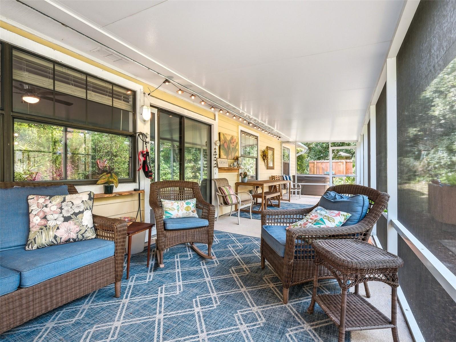 Image 21 of 62 For 200 Live Oak Lane