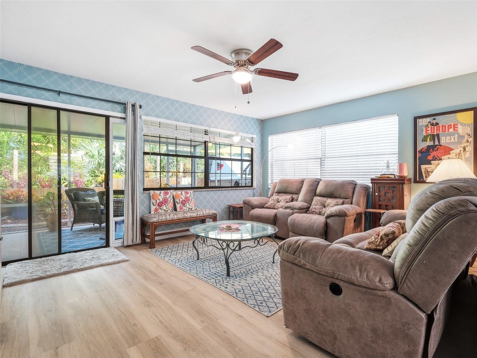 Image 23 of 62 For 200 Live Oak Lane