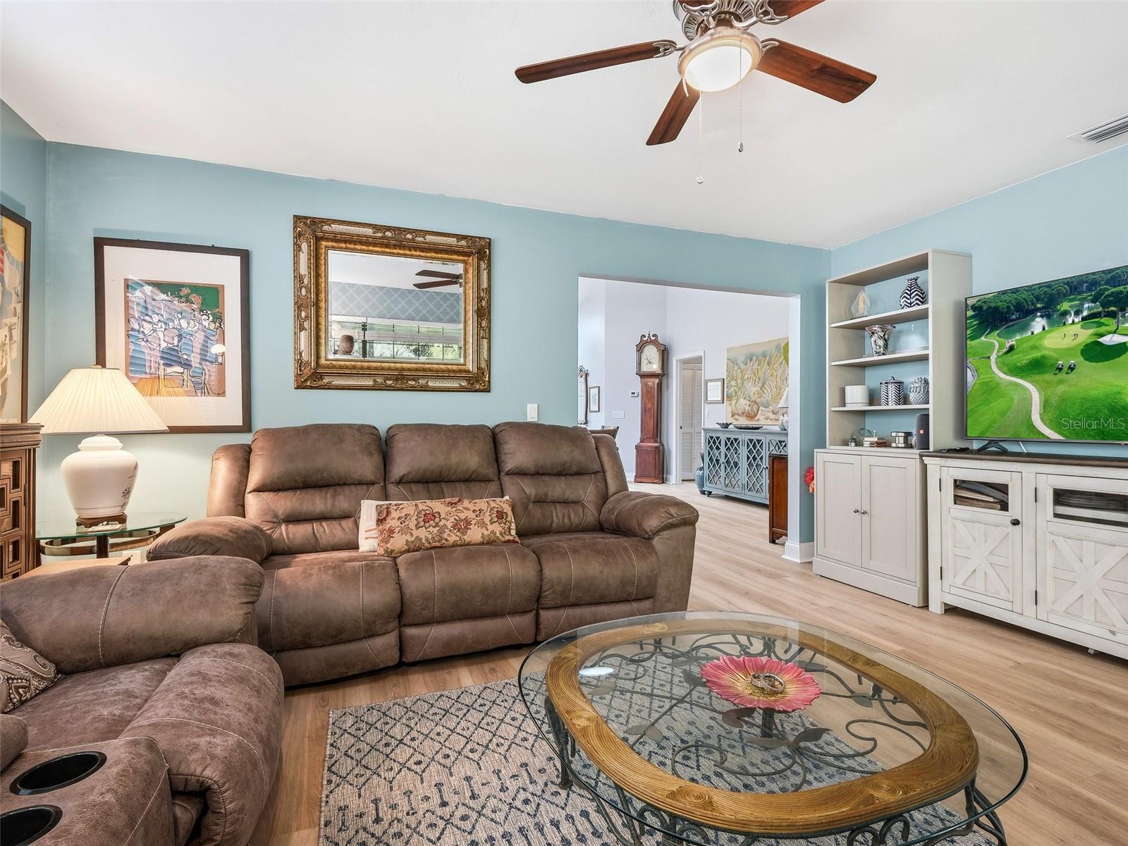 Image 24 of 62 For 200 Live Oak Lane