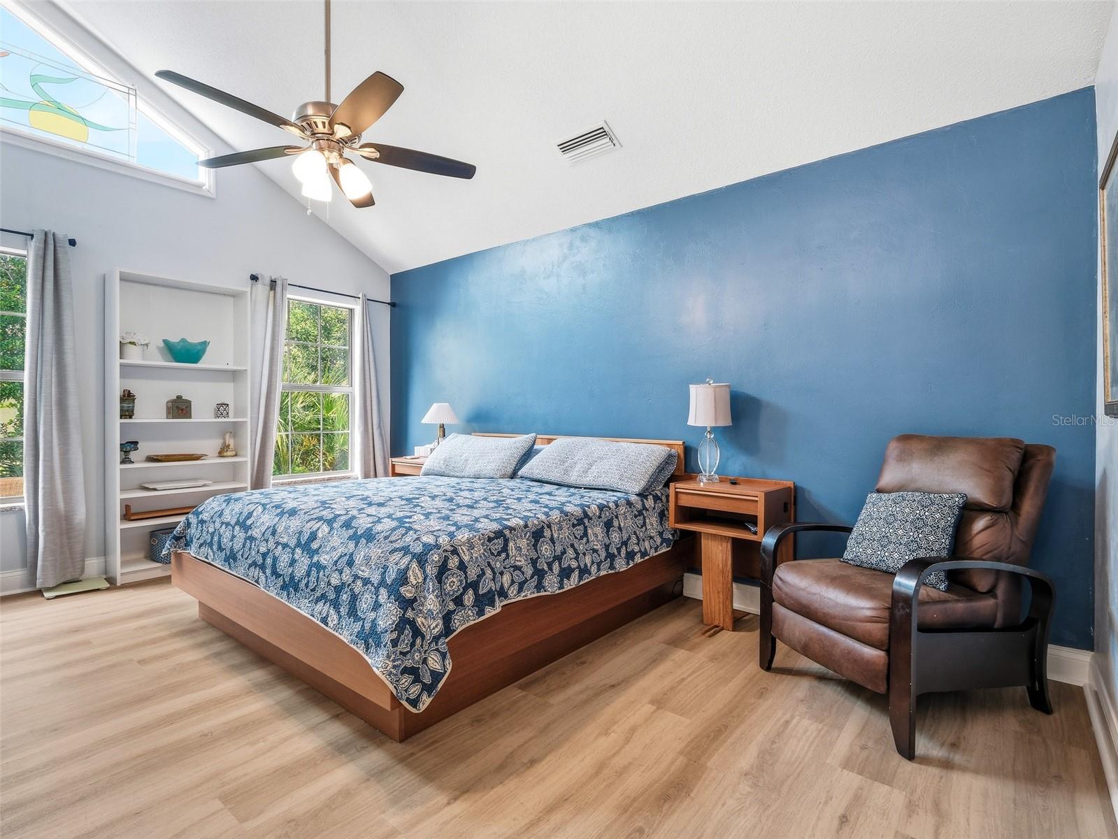 Image 35 of 62 For 200 Live Oak Lane