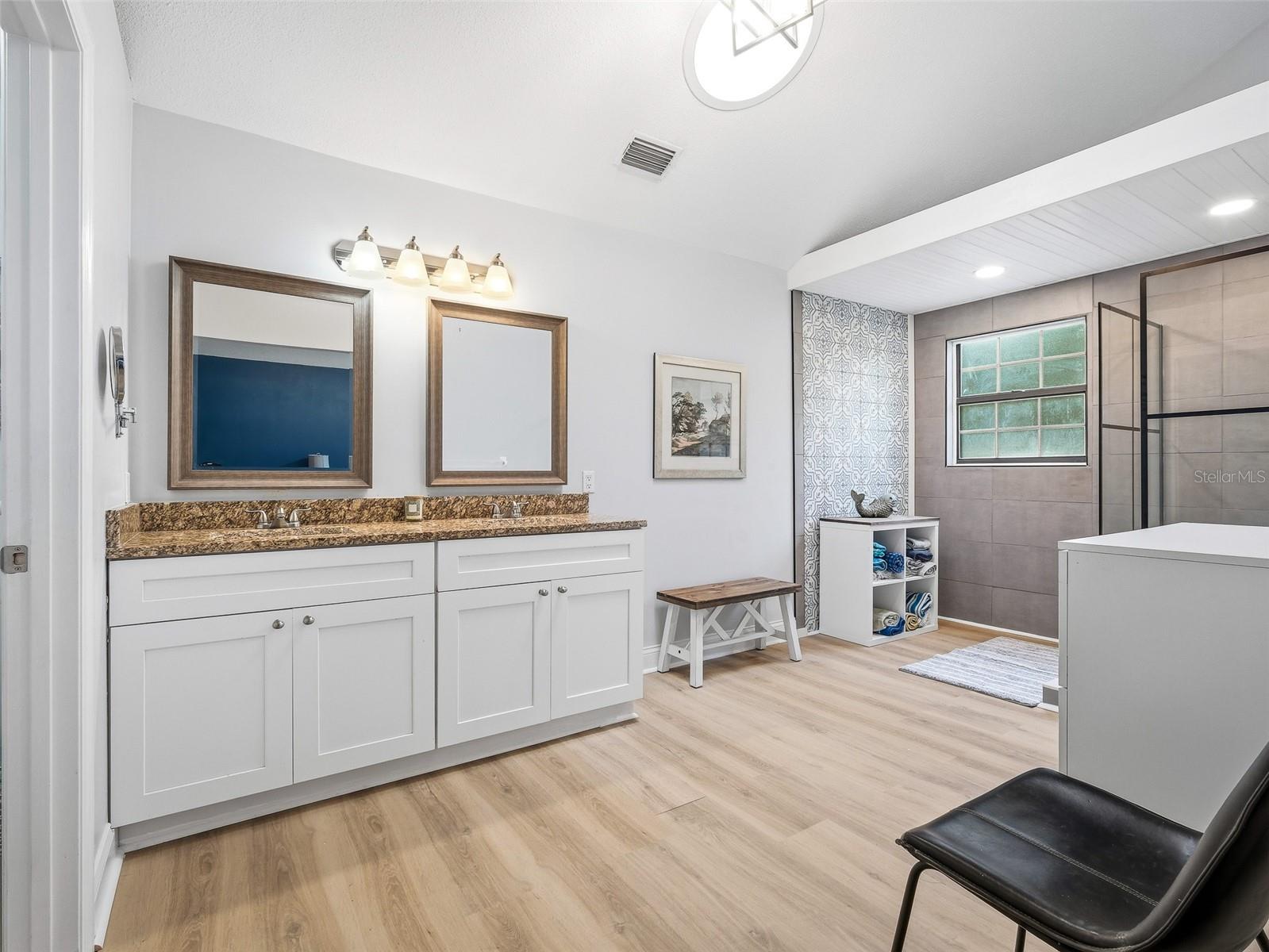 Image 40 of 62 For 200 Live Oak Lane