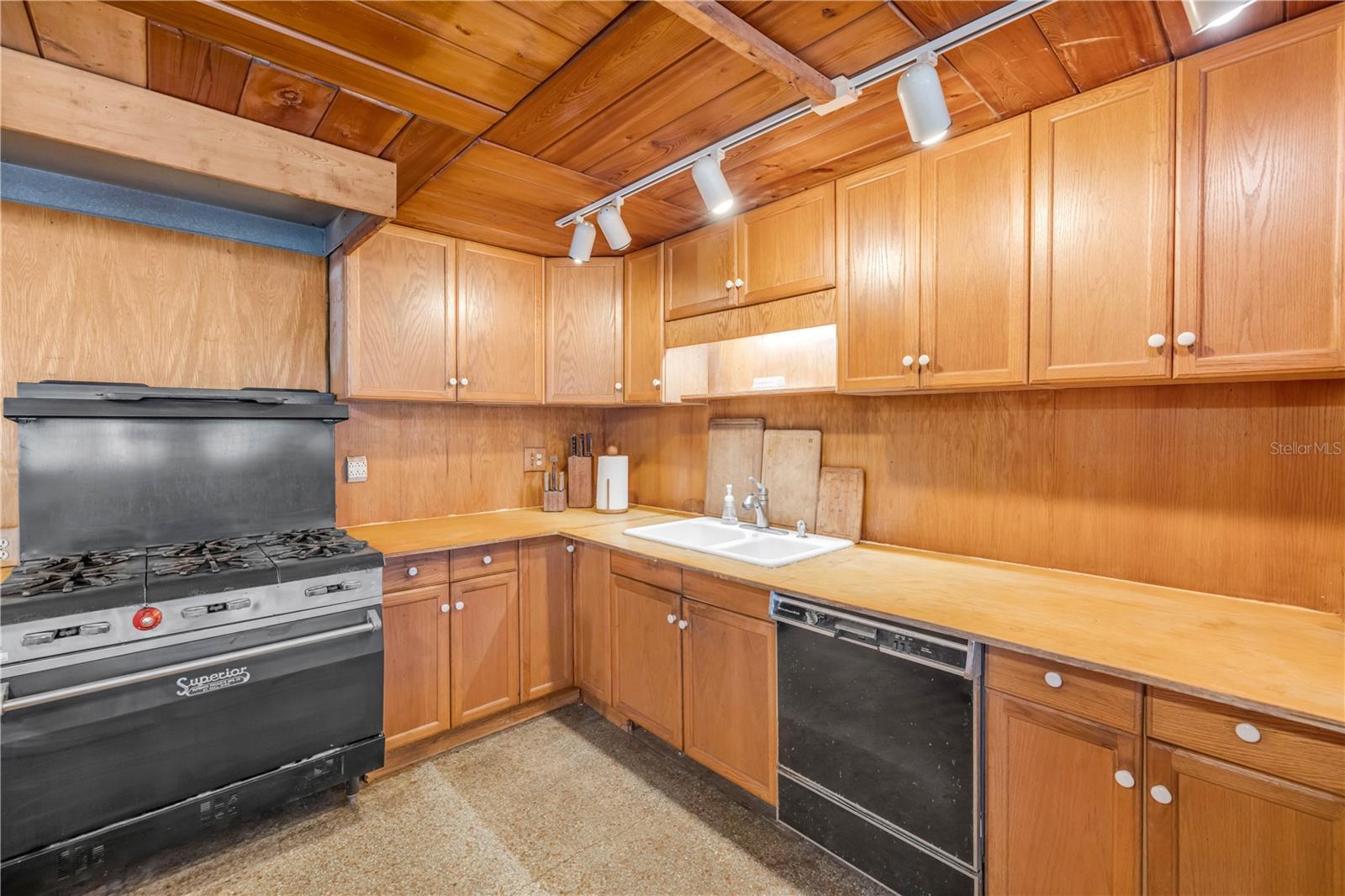 Image 22 of 42 For 601 Pine Street