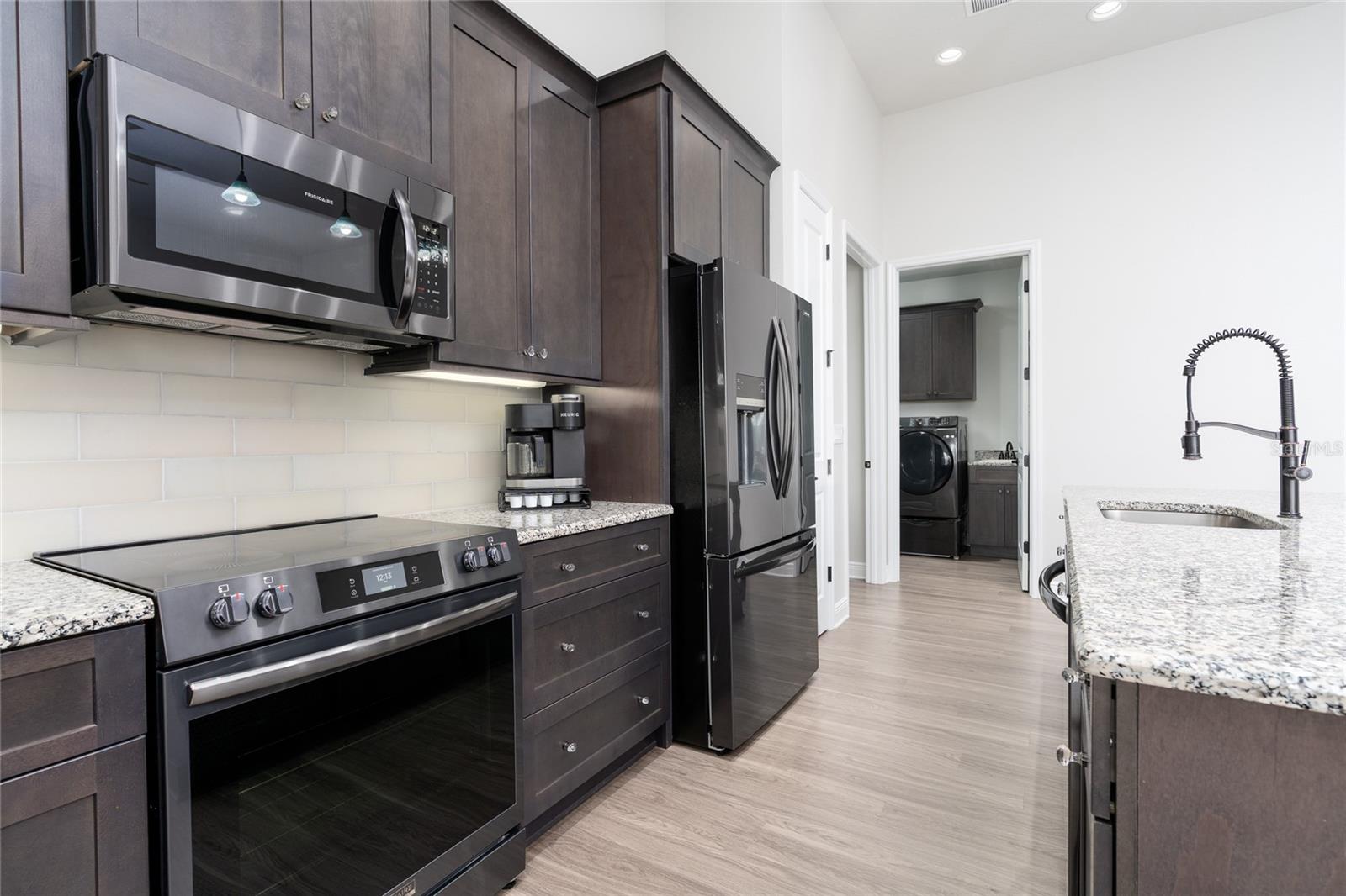 Image 11 of 66 For 3020 King Palm Drive