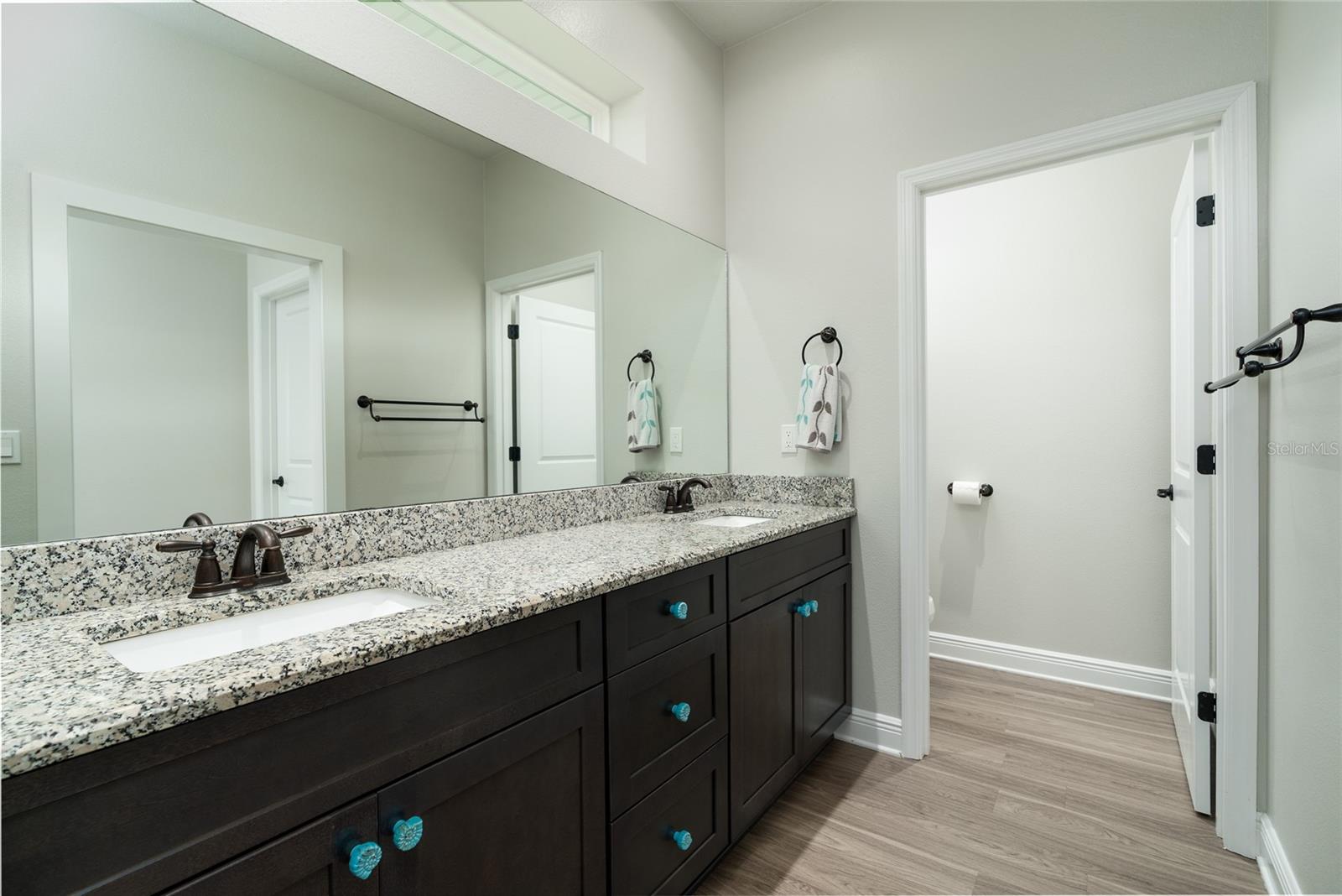 Image 25 of 66 For 3020 King Palm Drive