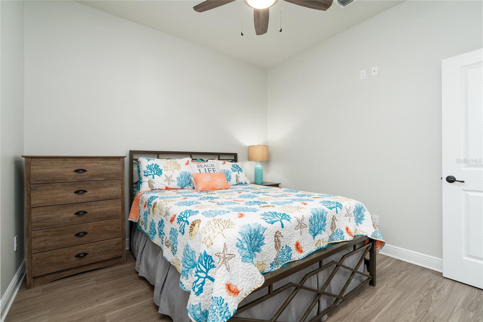 Image 28 of 66 For 3020 King Palm Drive