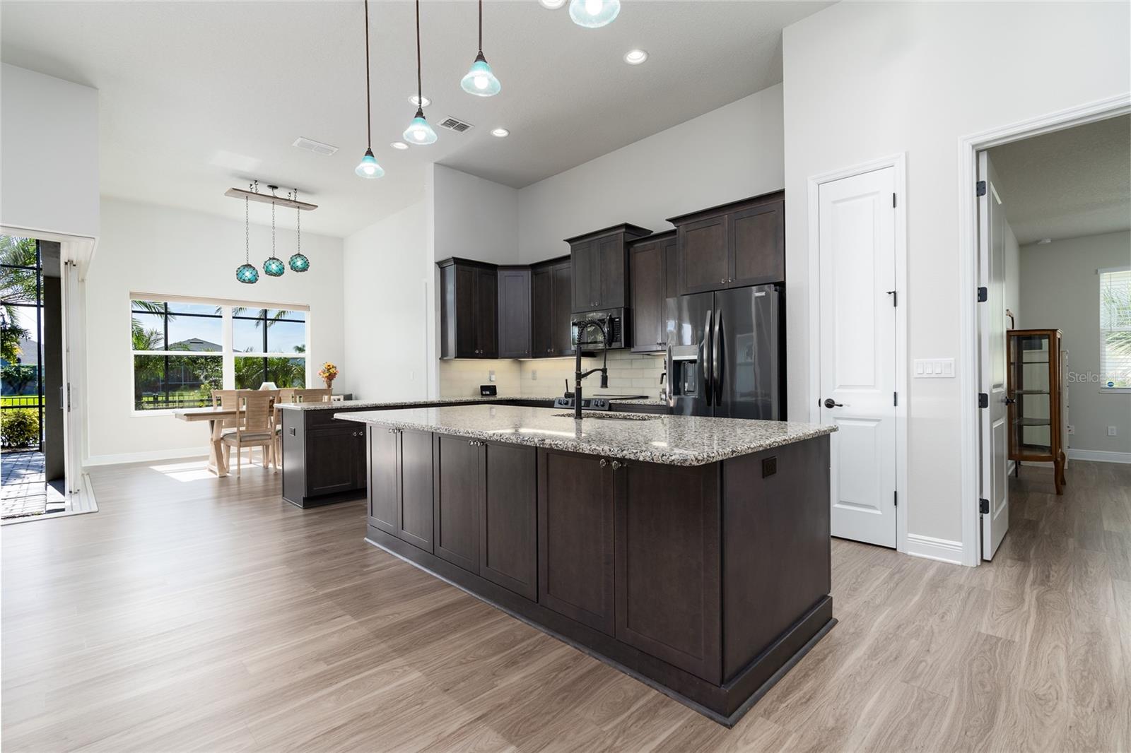 Image 9 of 66 For 3020 King Palm Drive