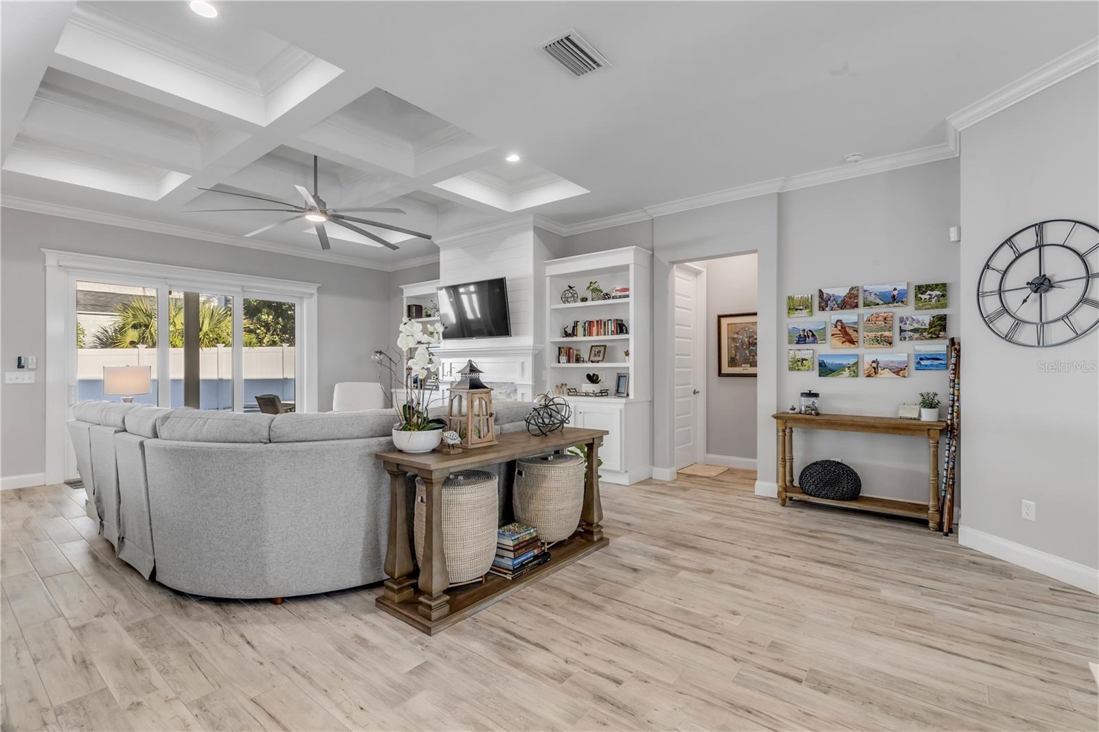 Image 15 of 83 For 4607 Atlantic Avenue