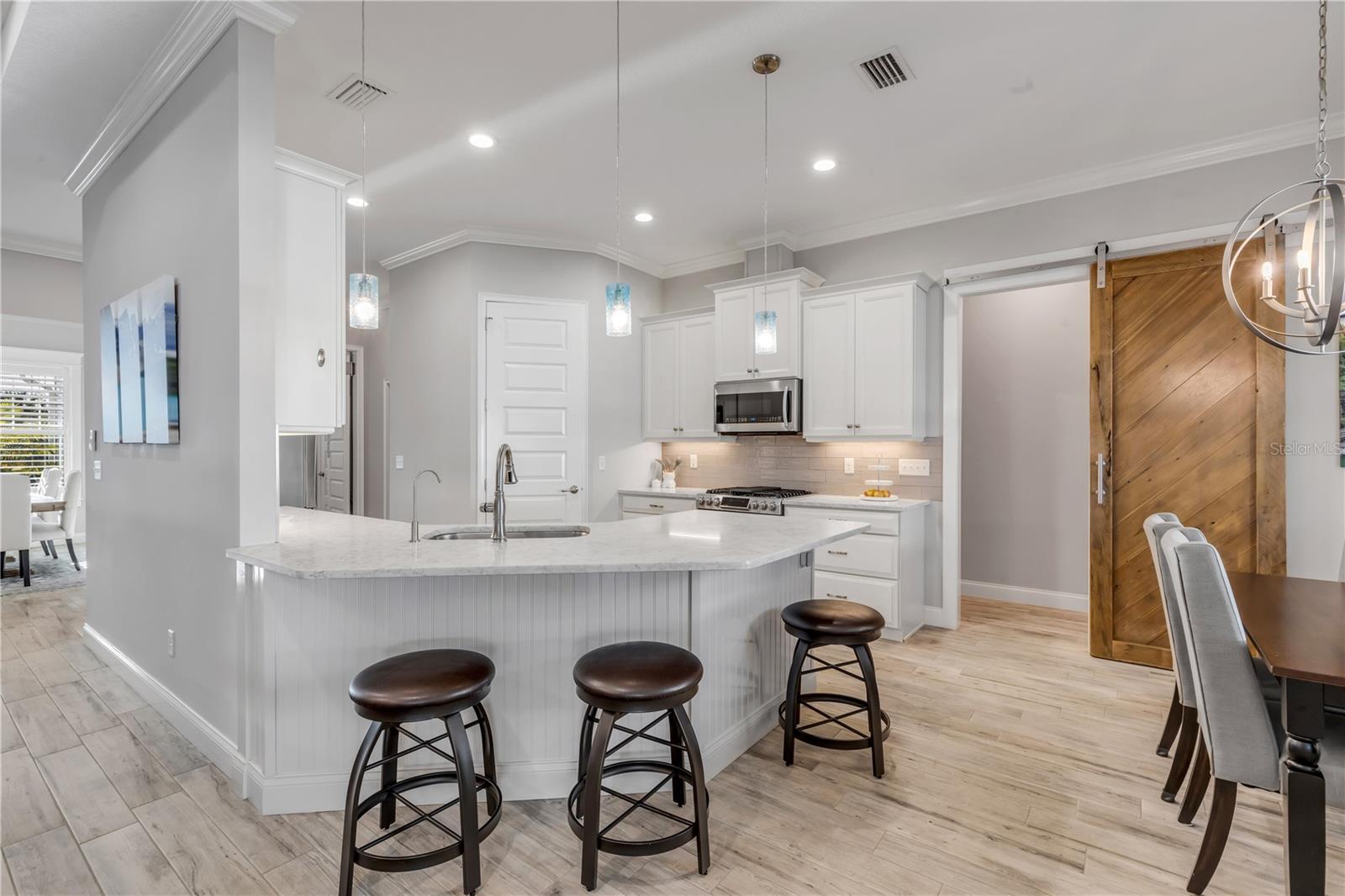 Image 25 of 83 For 4607 Atlantic Avenue