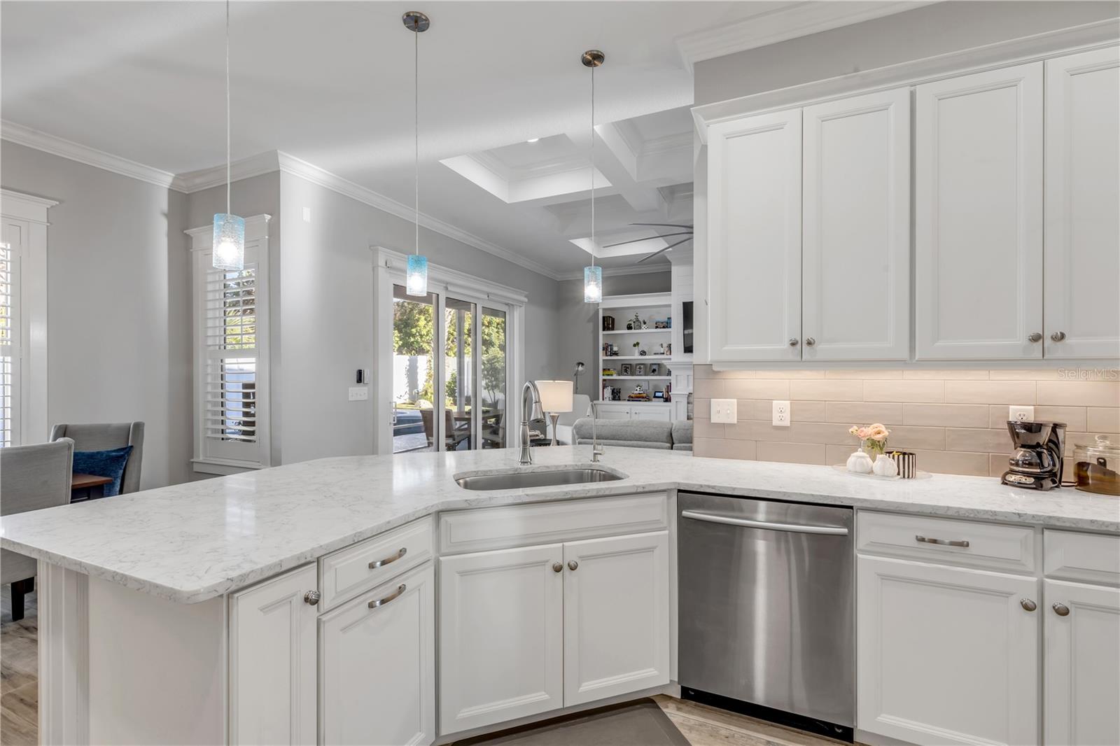 Image 32 of 83 For 4607 Atlantic Avenue