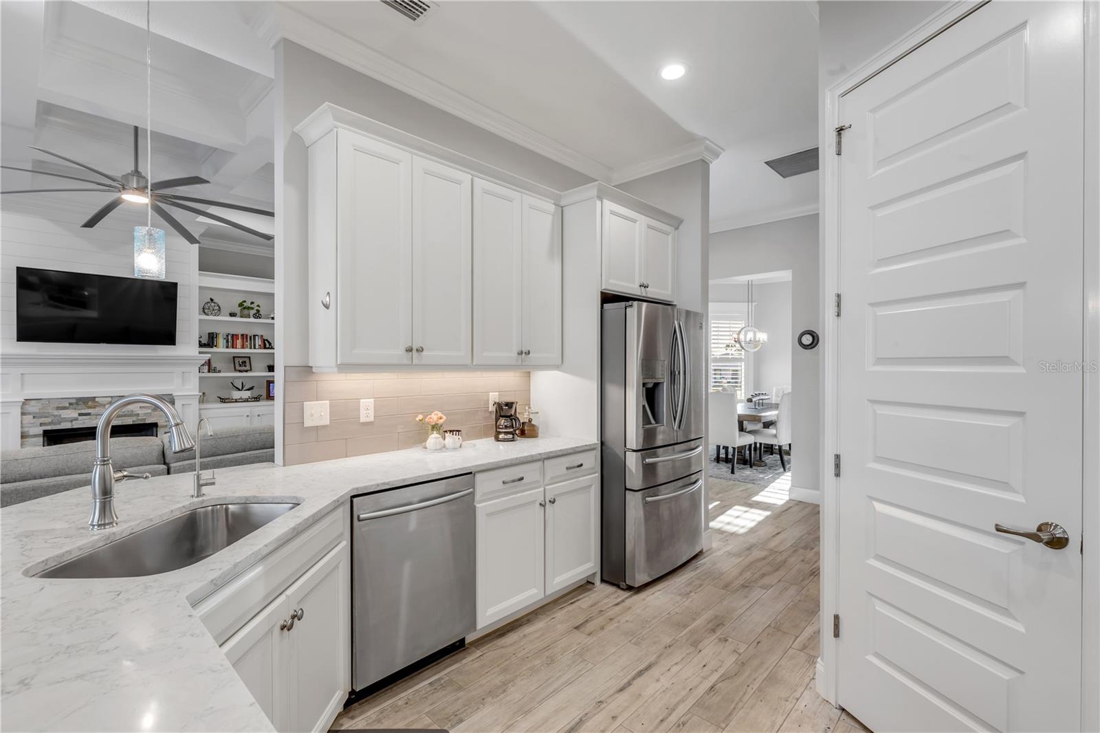 Image 35 of 83 For 4607 Atlantic Avenue