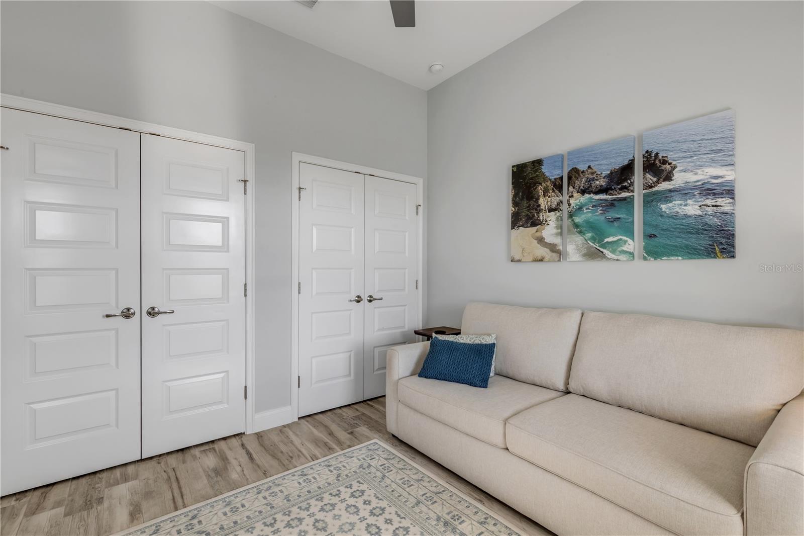 Image 42 of 83 For 4607 Atlantic Avenue