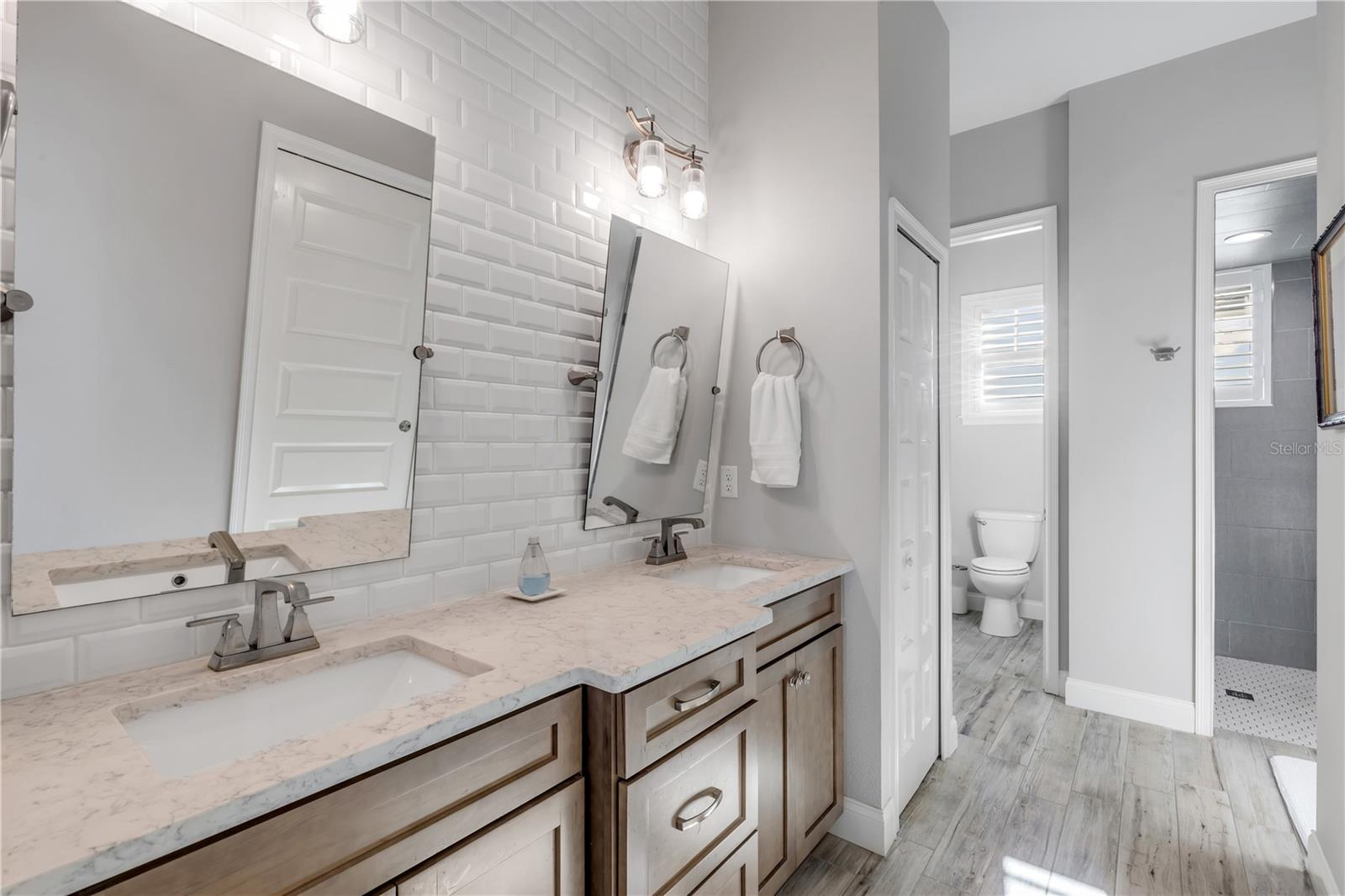 Image 49 of 83 For 4607 Atlantic Avenue