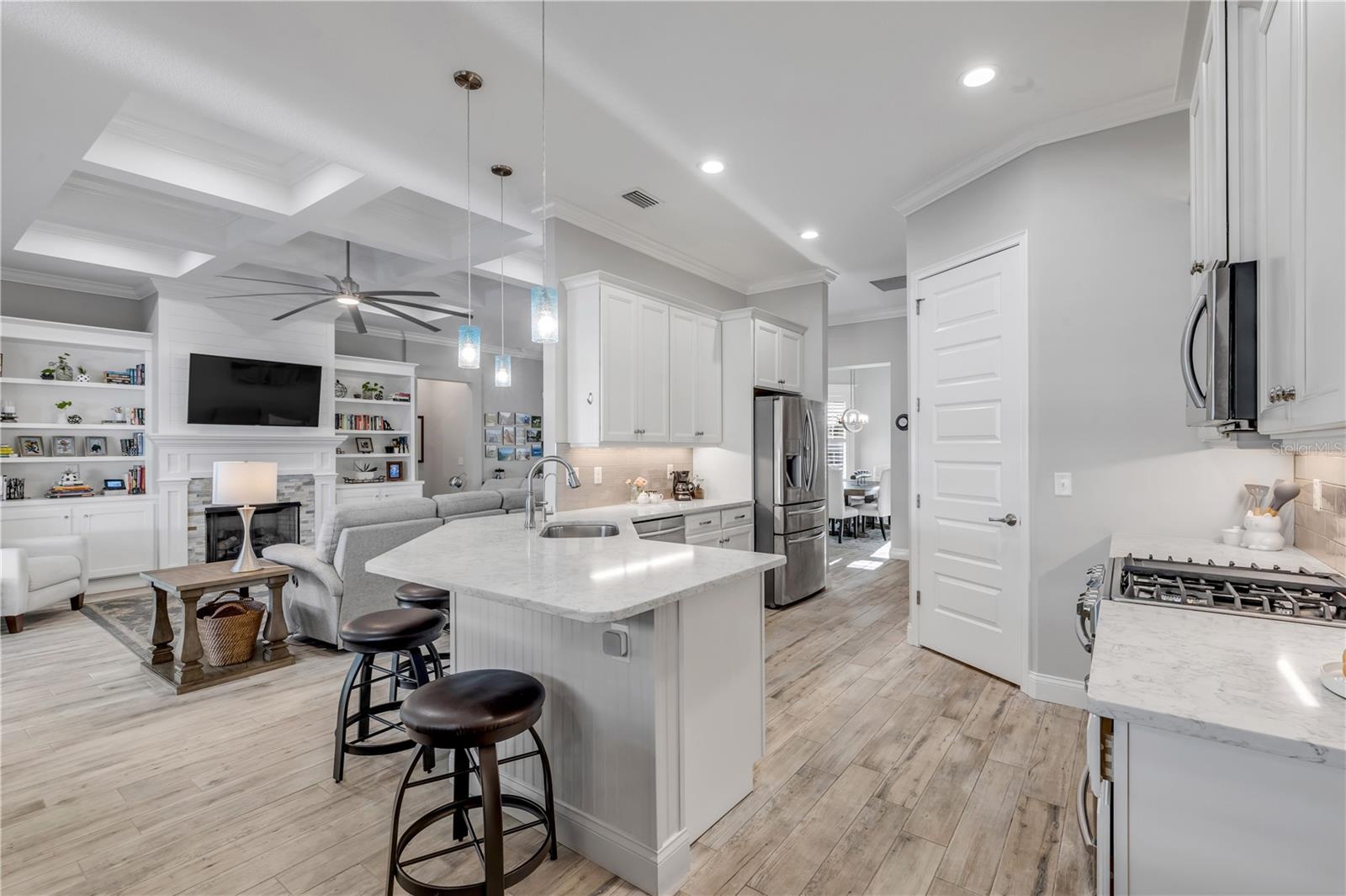 Image 5 of 83 For 4607 Atlantic Avenue