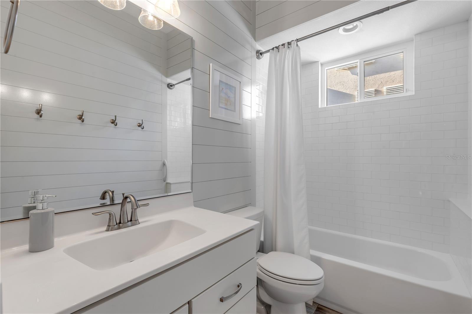 Image 57 of 83 For 4607 Atlantic Avenue