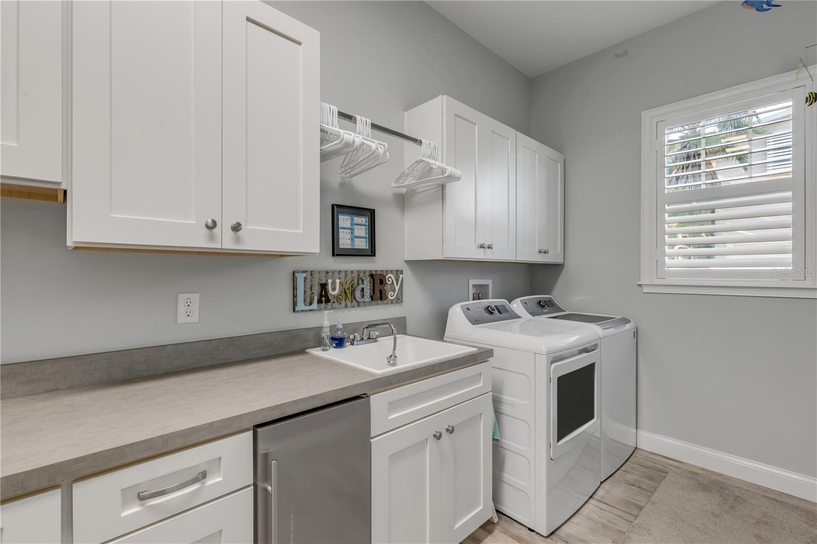 Image 64 of 83 For 4607 Atlantic Avenue