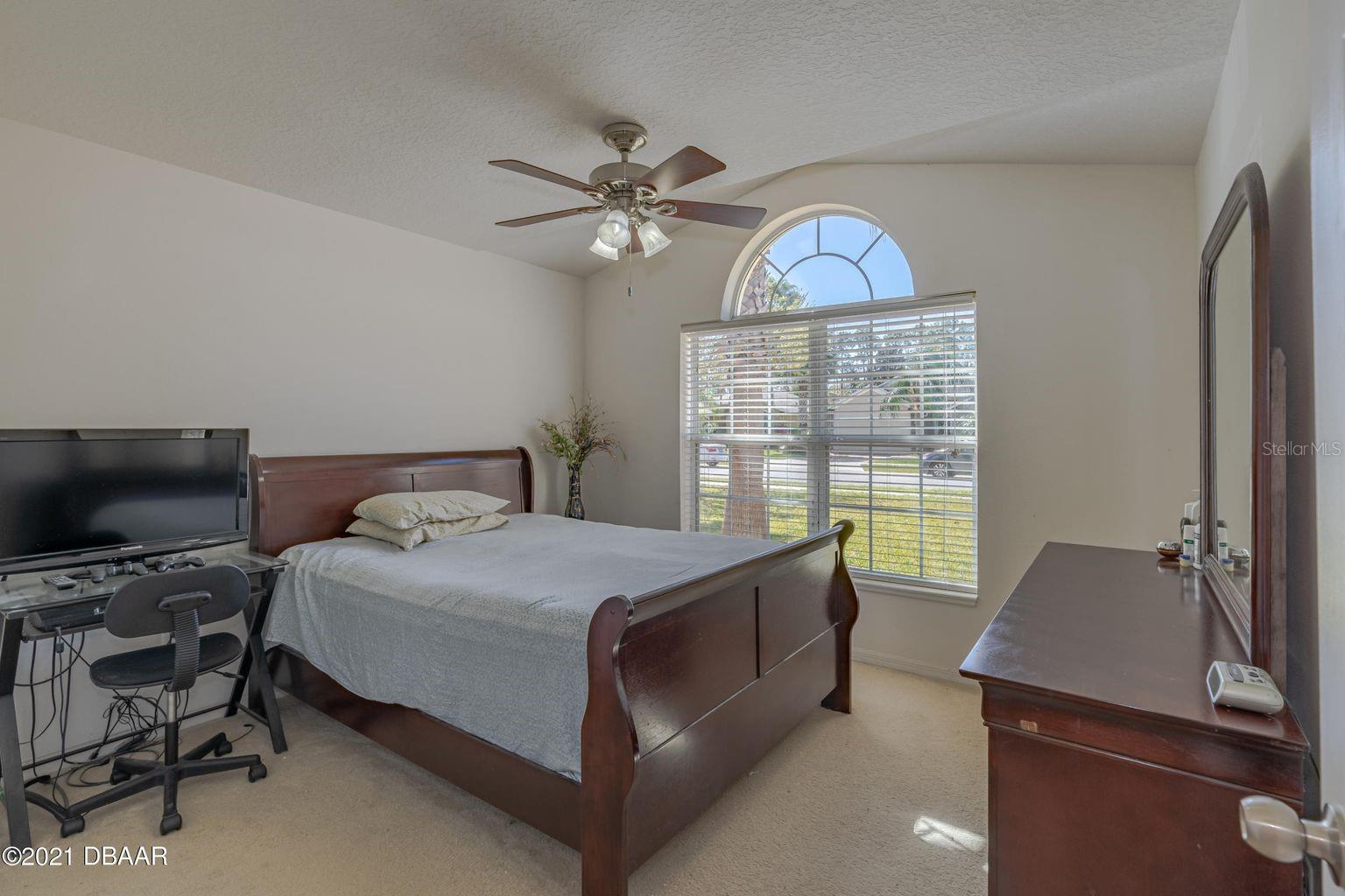 Image 16 of 27 For 3913 Sunset Cove Drive