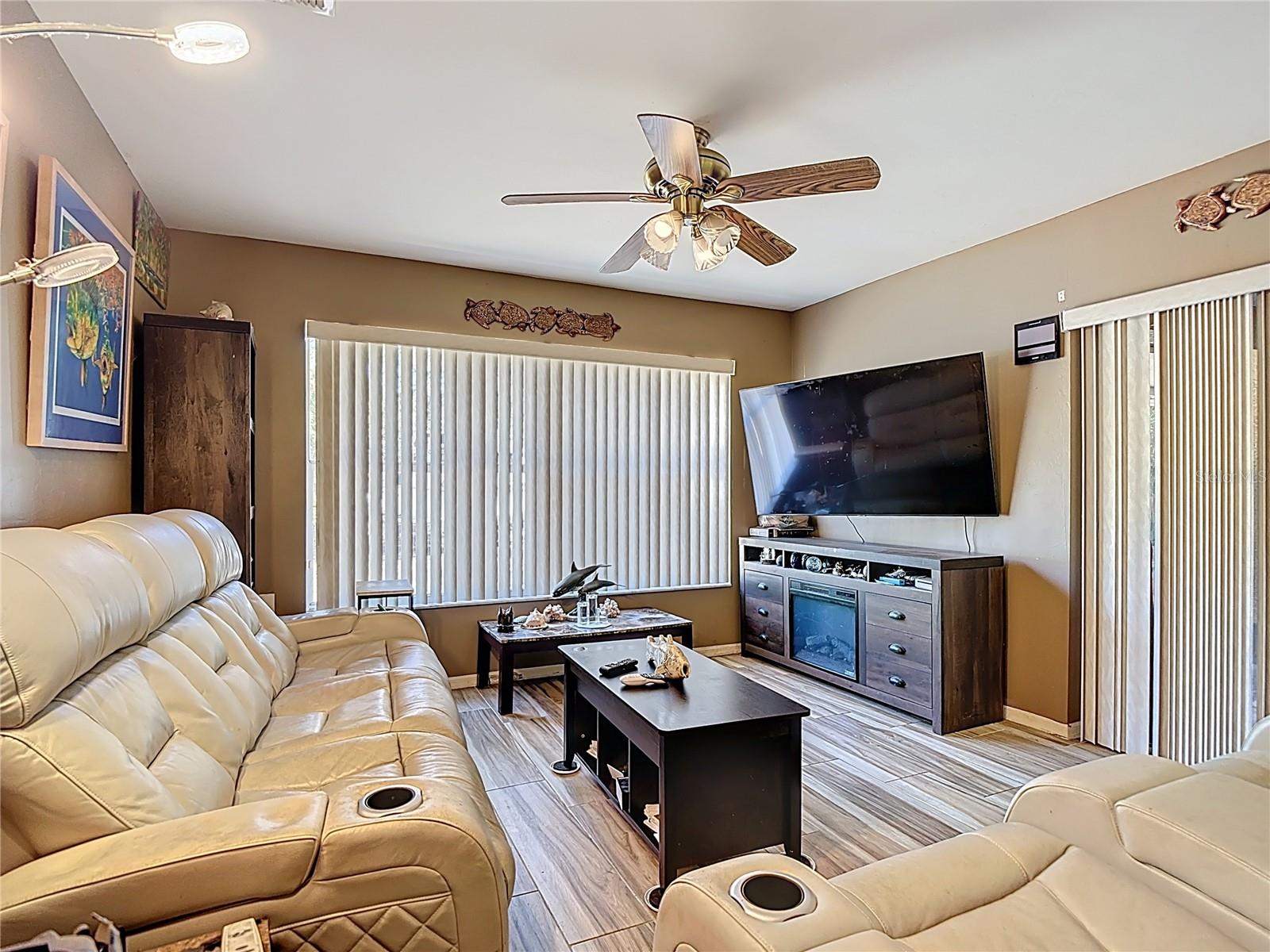 Image 16 of 31 For 260 14th Street Se