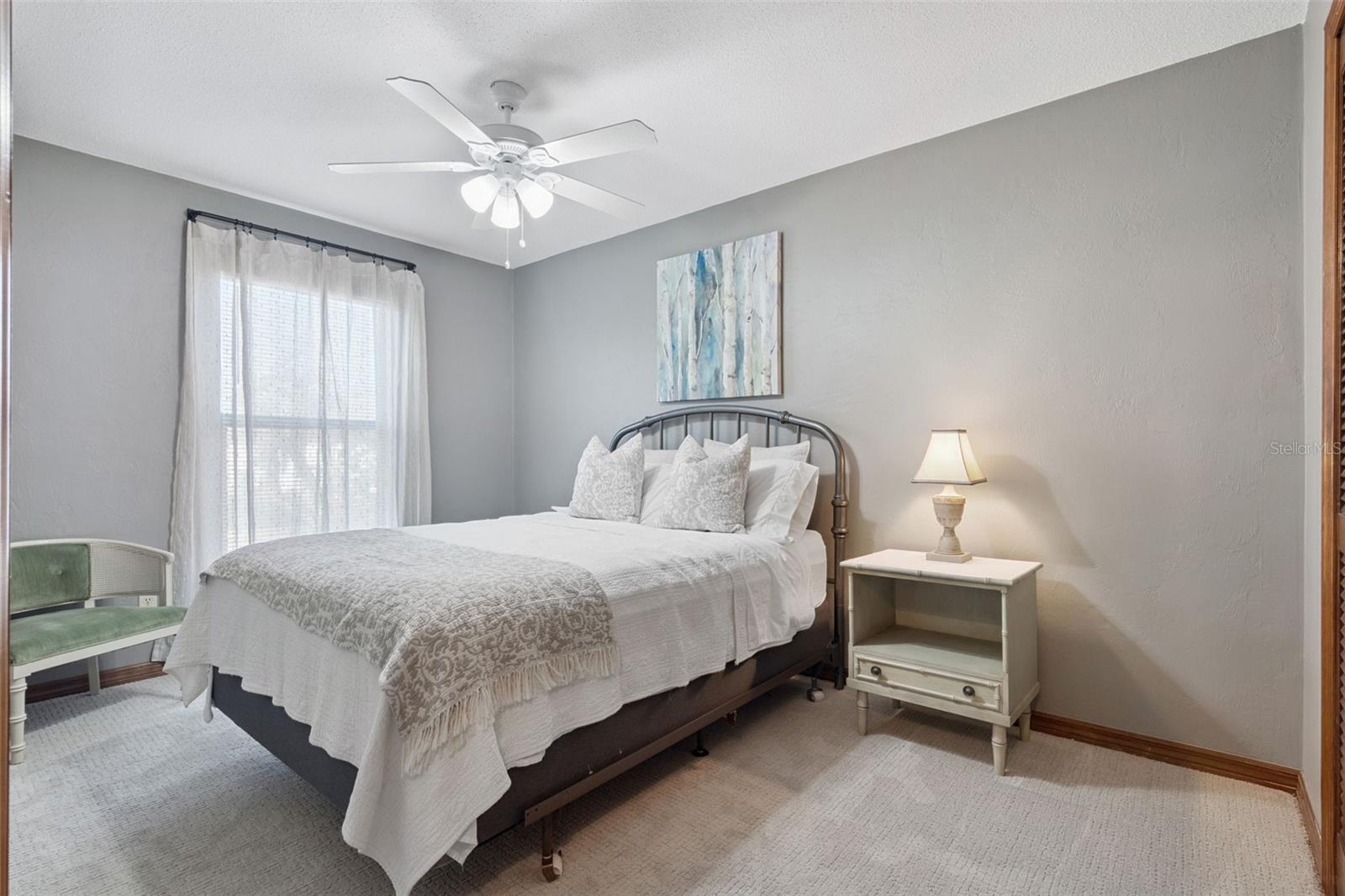 Image 16 of 42 For 222 Shangri La Circle