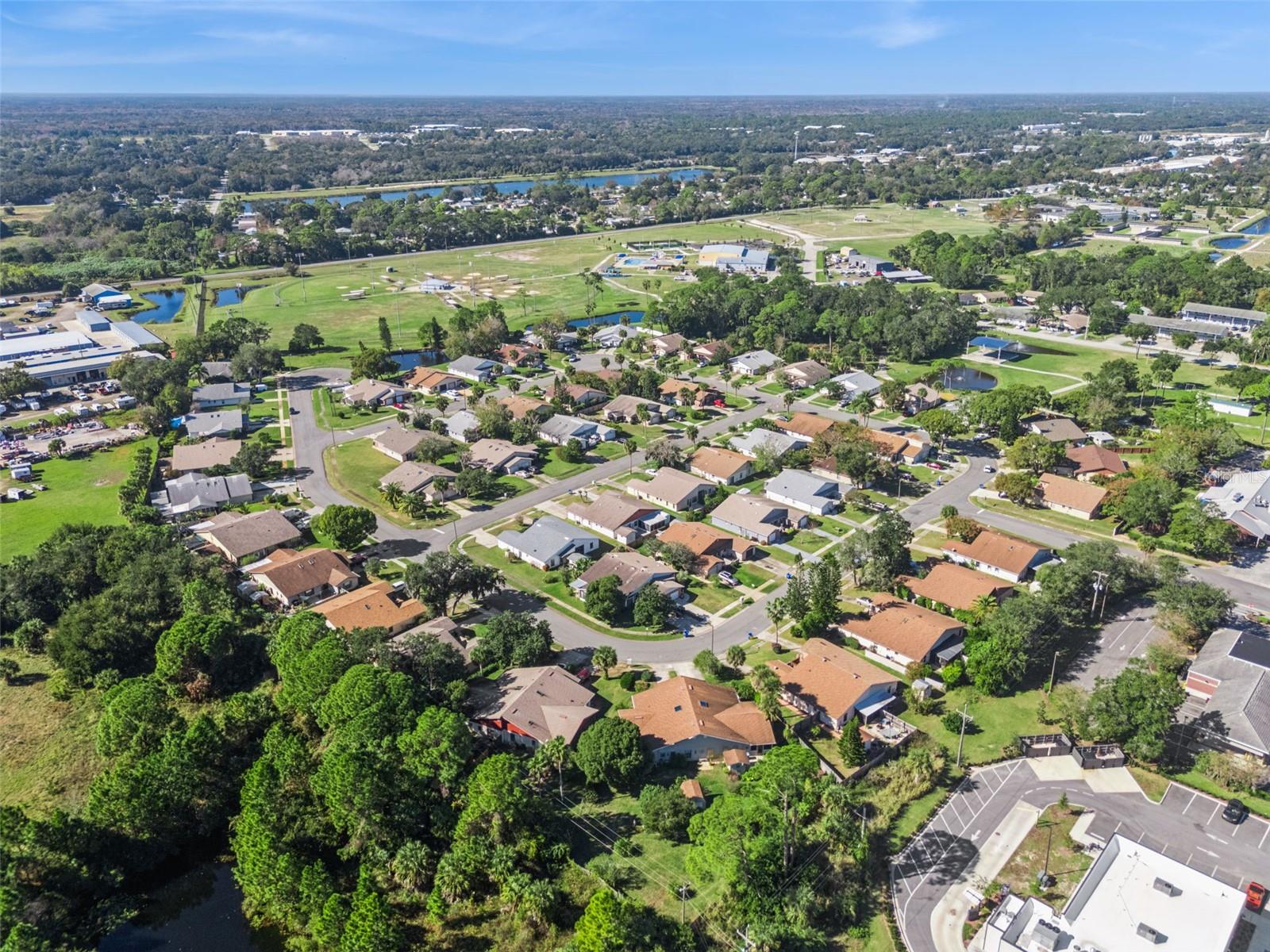 Image 34 of 42 For 222 Shangri La Circle