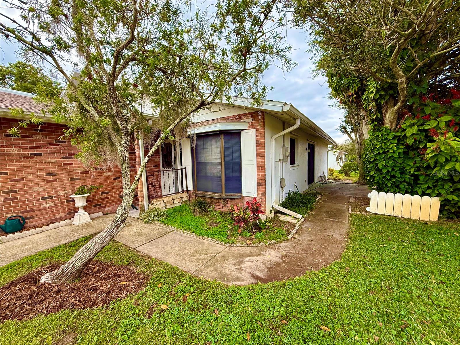 Image 4 of 5 For 222 Shangri La Circle