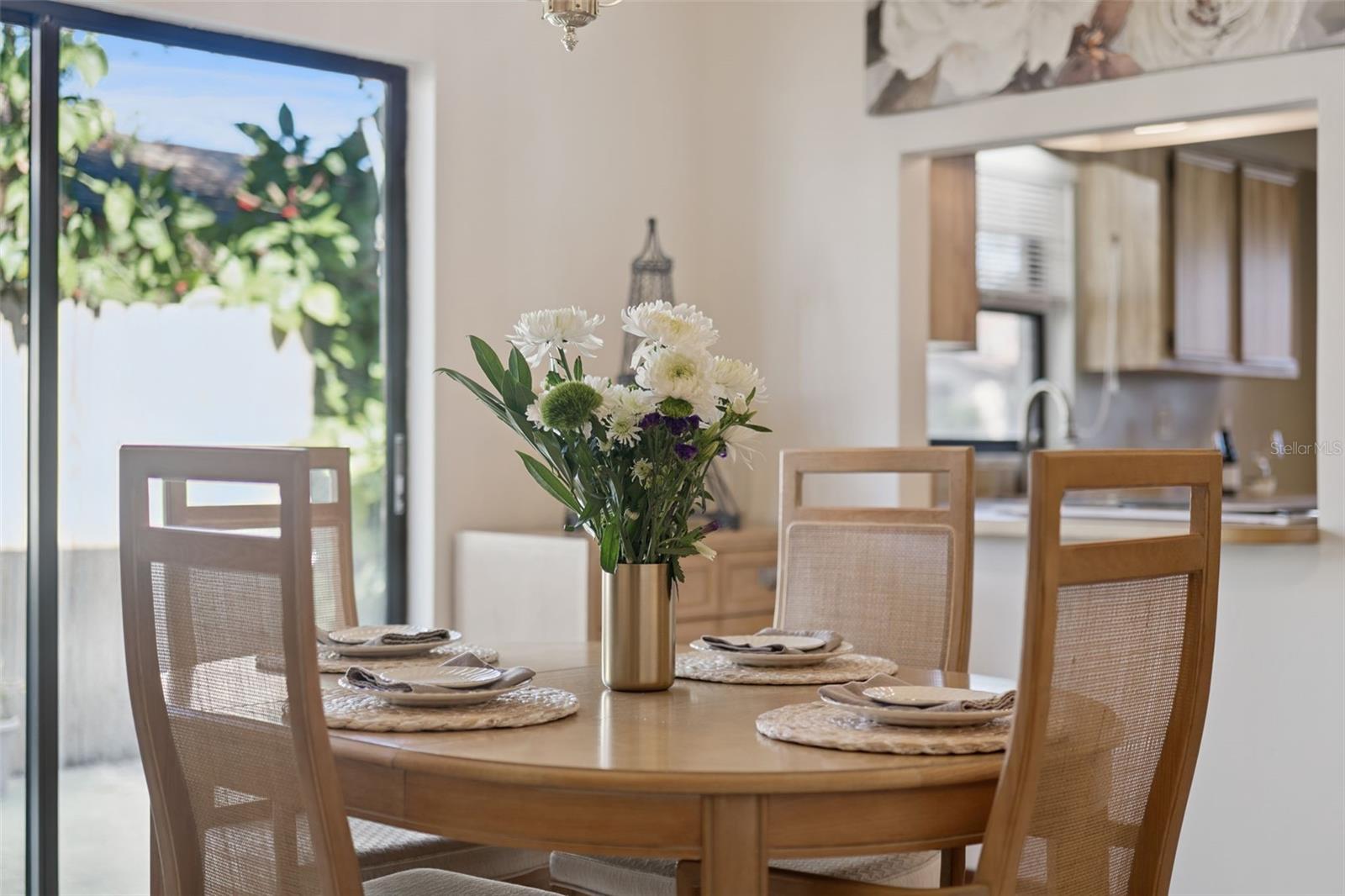 Image 8 of 42 For 222 Shangri La Circle