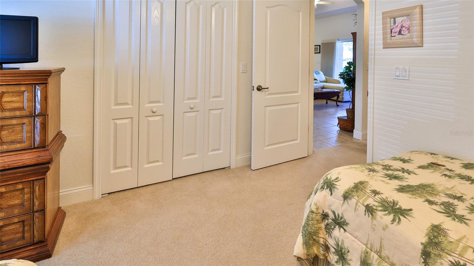 Image 28 of 51 For 552 Caro Court