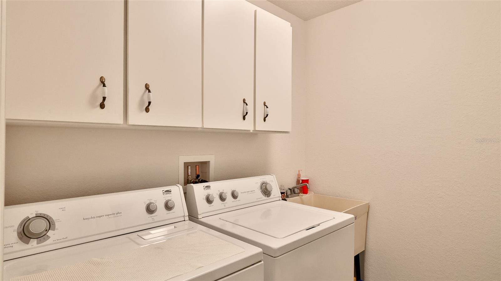 Image 32 of 51 For 552 Caro Court