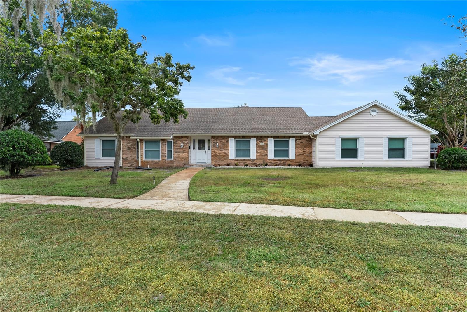 Image 11 of 41 For 3917 Lake Mira Drive