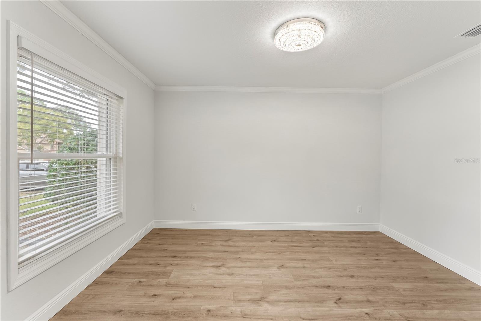 Image 16 of 41 For 3917 Lake Mira Drive