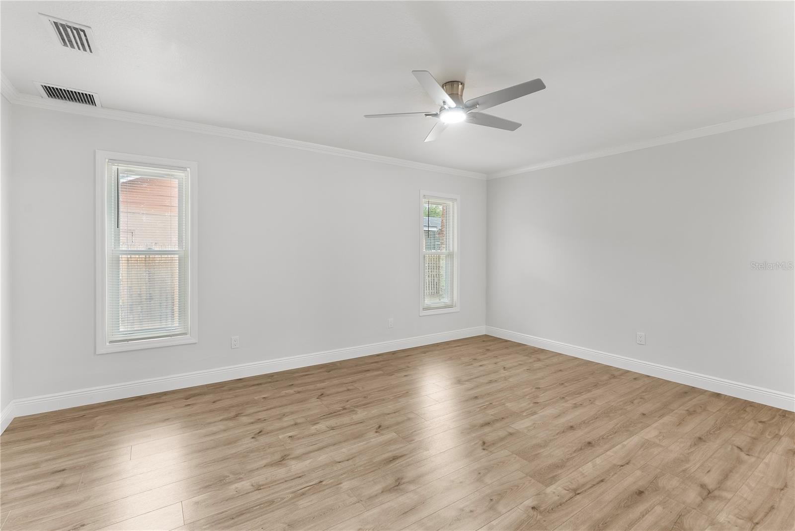 Image 22 of 41 For 3917 Lake Mira Drive