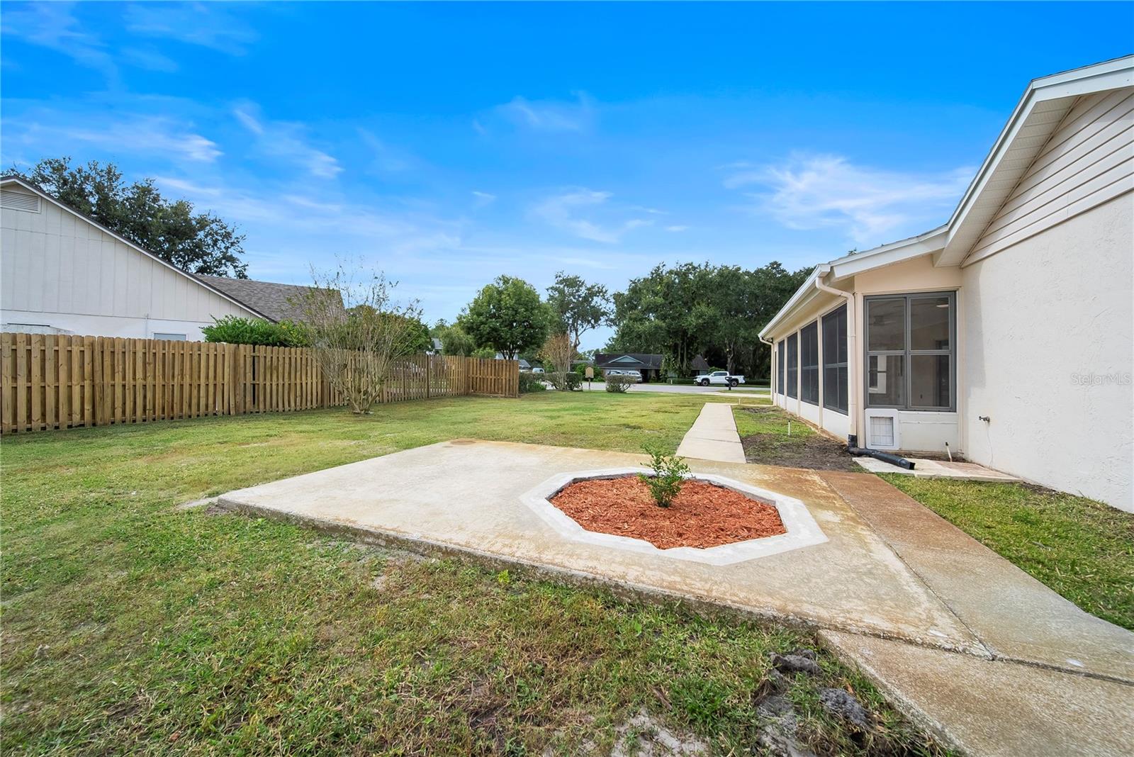 Image 39 of 41 For 3917 Lake Mira Drive