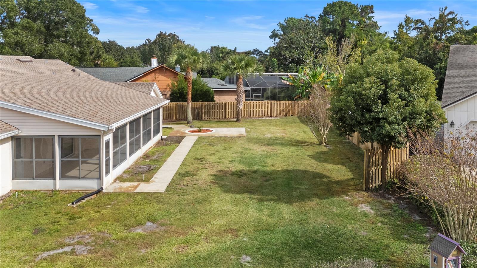 Image 6 of 41 For 3917 Lake Mira Drive