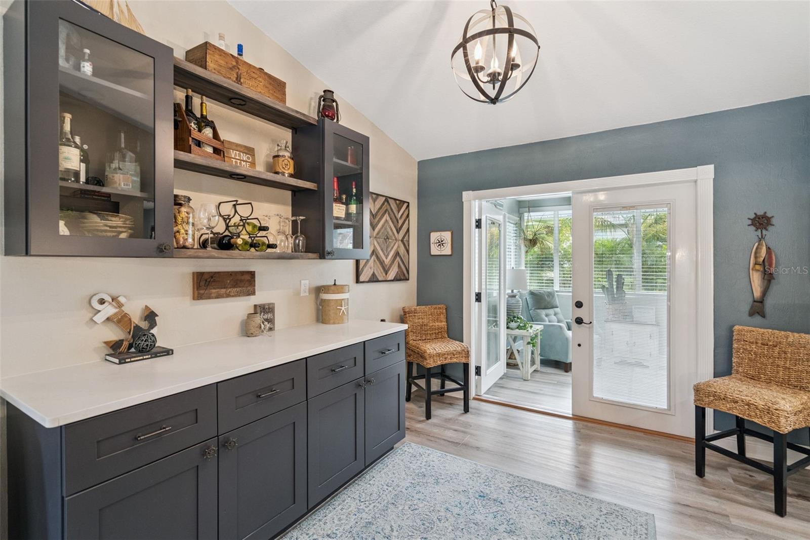 Image 16 of 35 For 75 Calumet Avenue