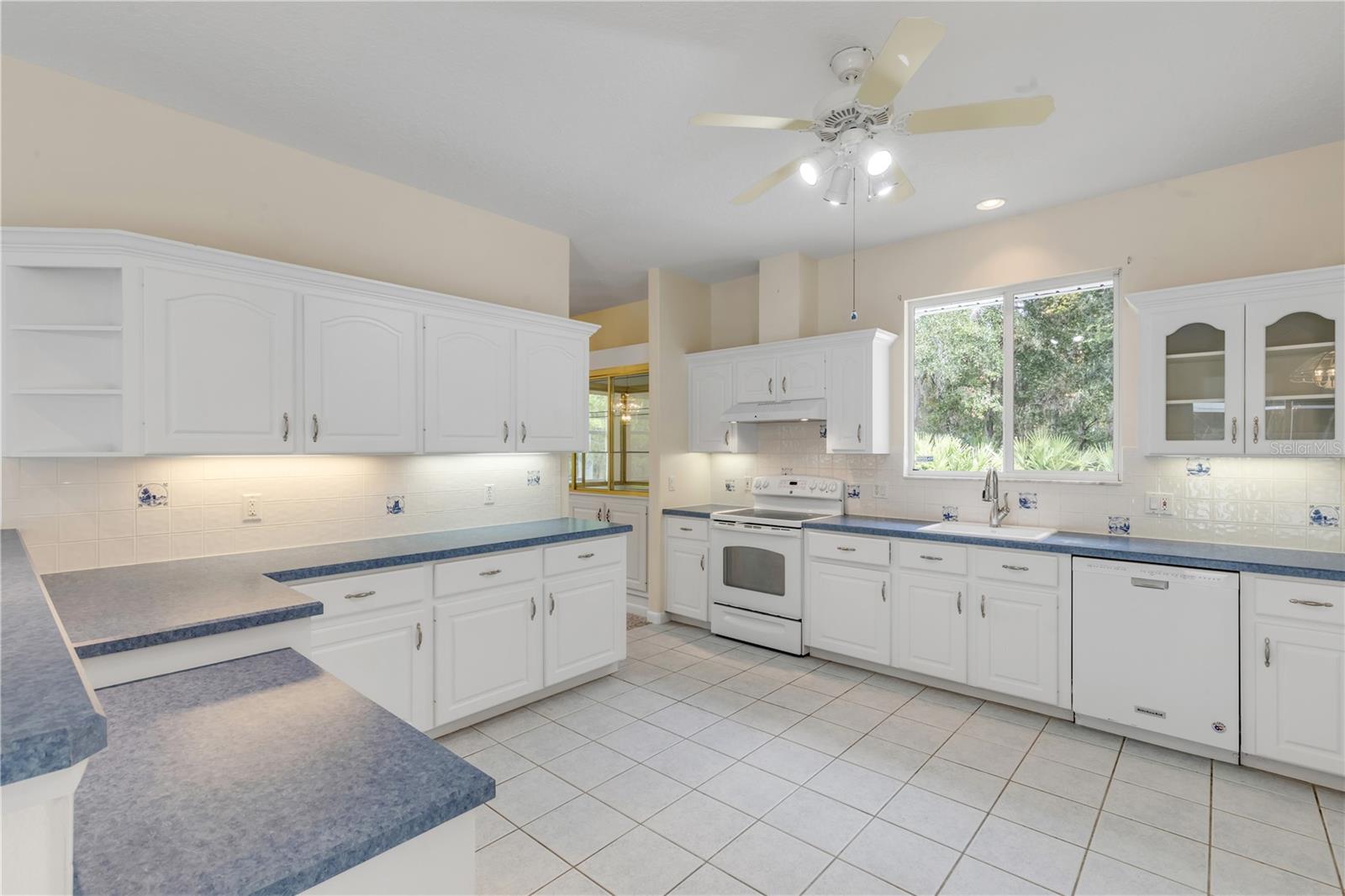 Image 16 of 54 For 3033 Turnbull Bay Road