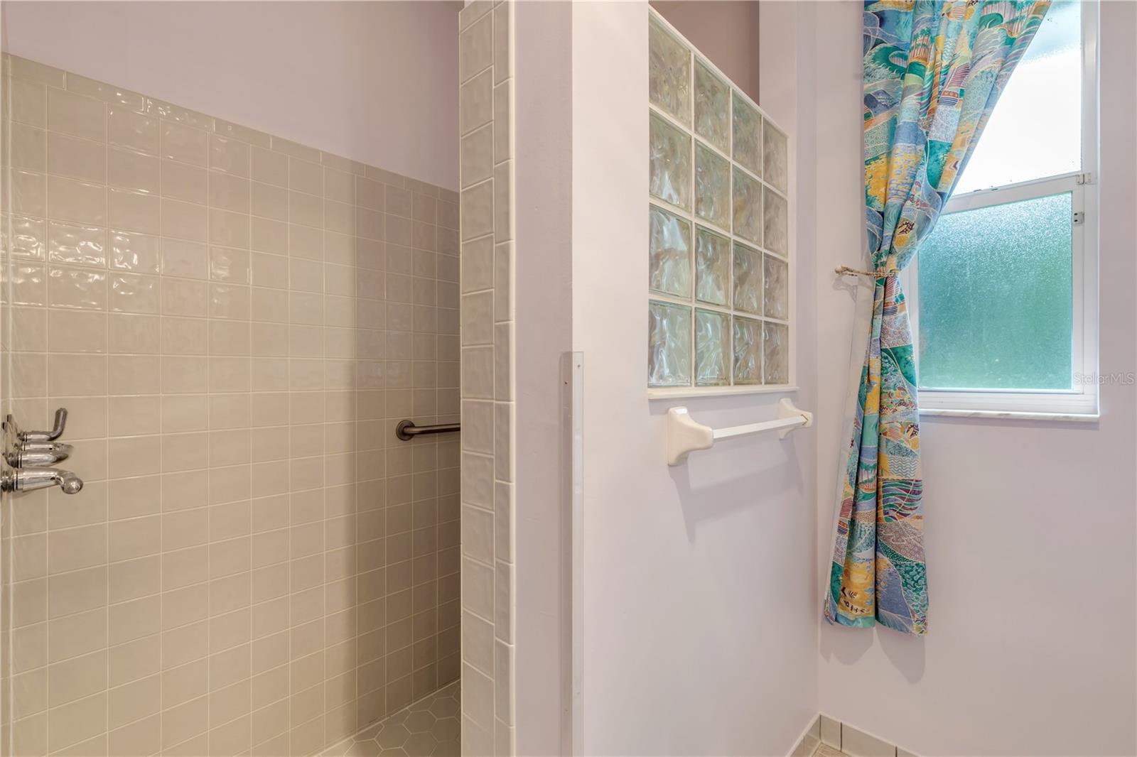 Image 36 of 54 For 3033 Turnbull Bay Road