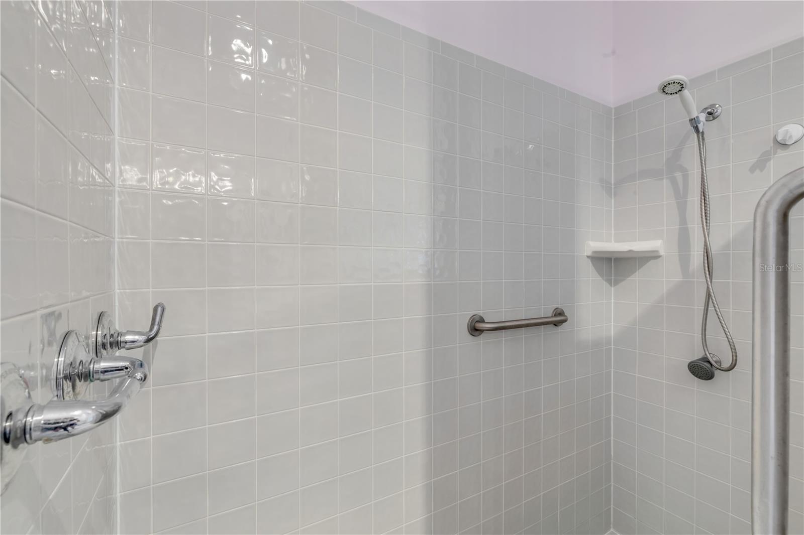 Image 37 of 54 For 3033 Turnbull Bay Road