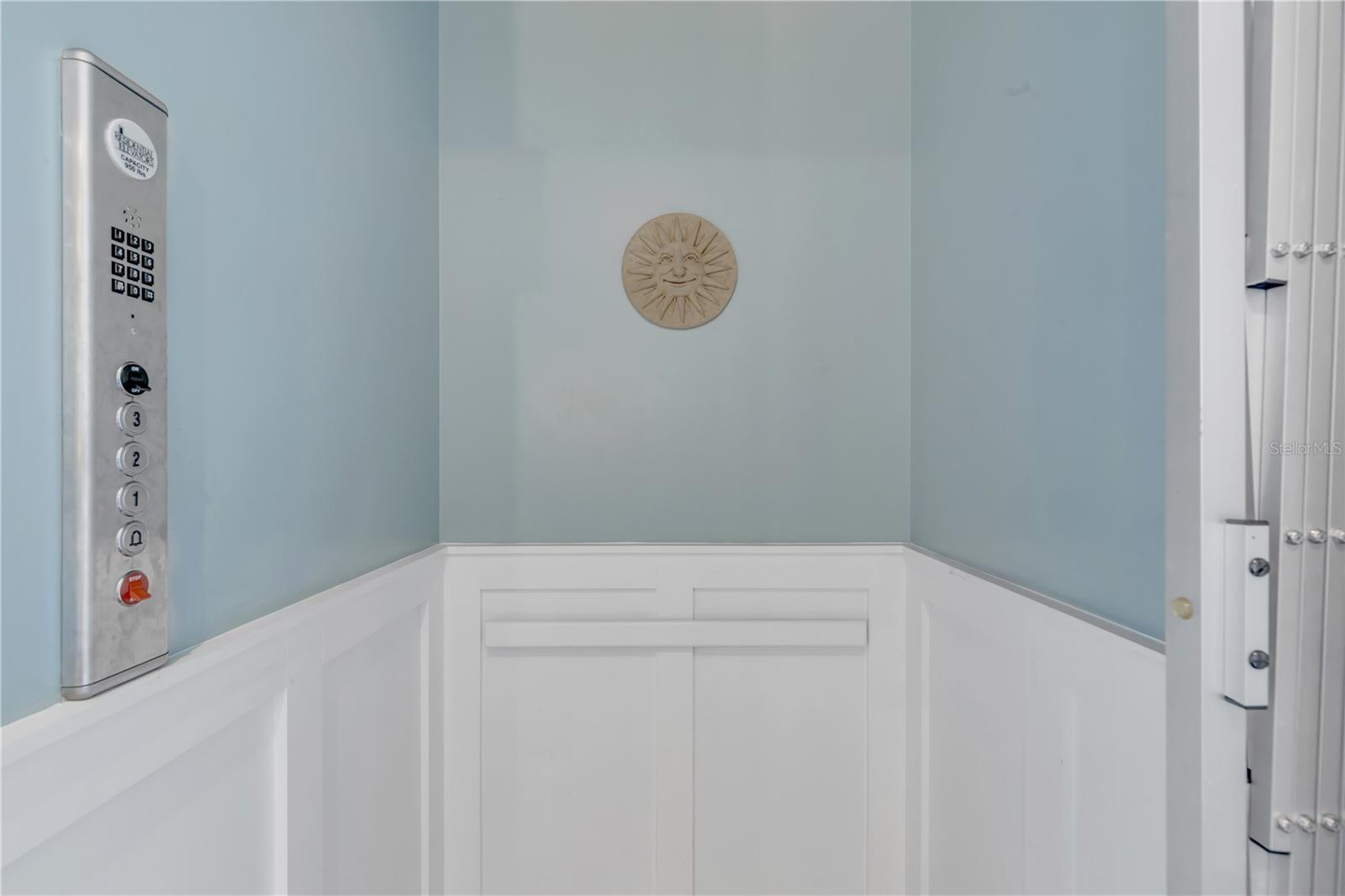 Image 14 of 83 For 6101 Turtlemound Road