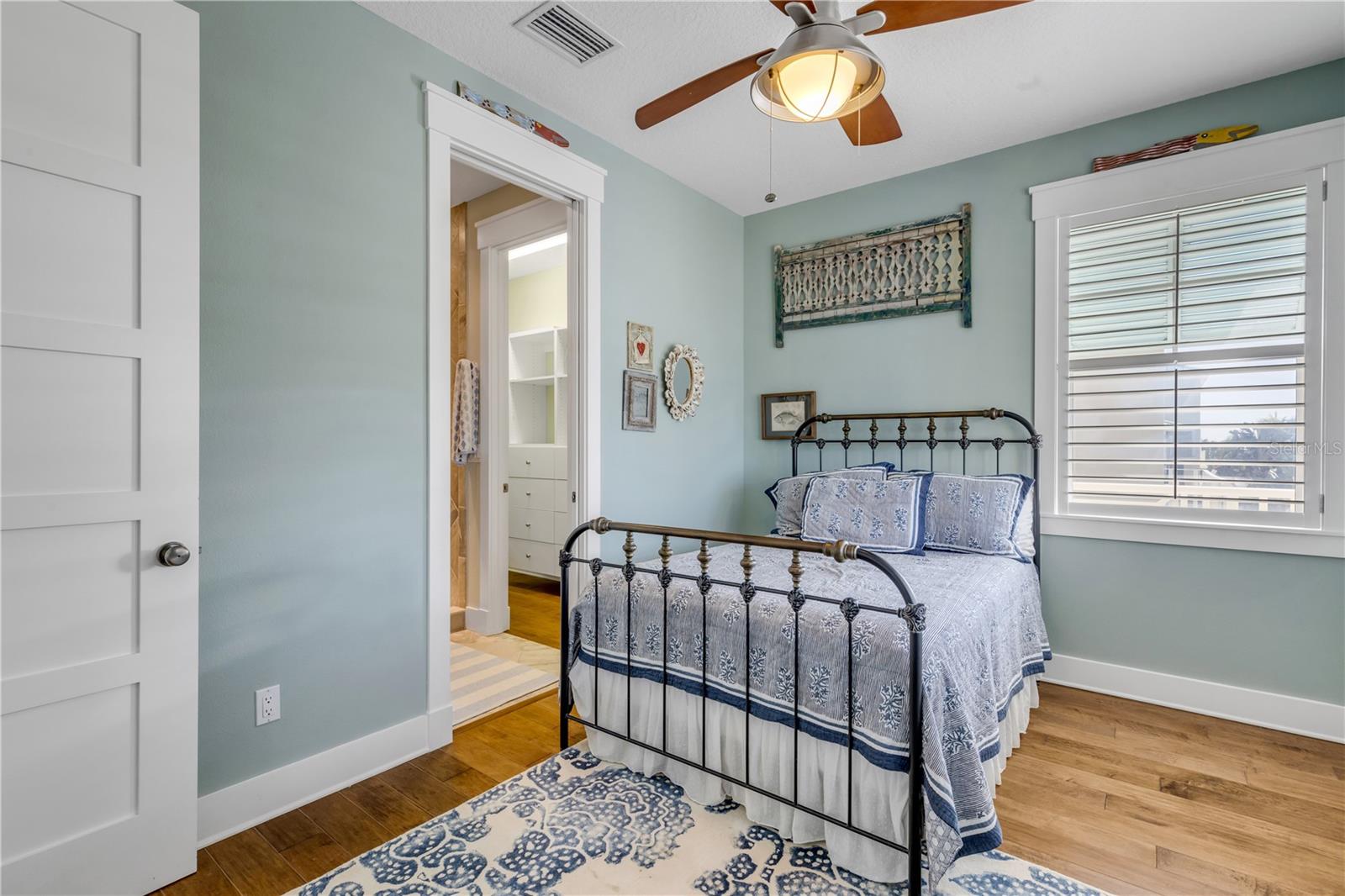 Image 33 of 83 For 6101 Turtlemound Road