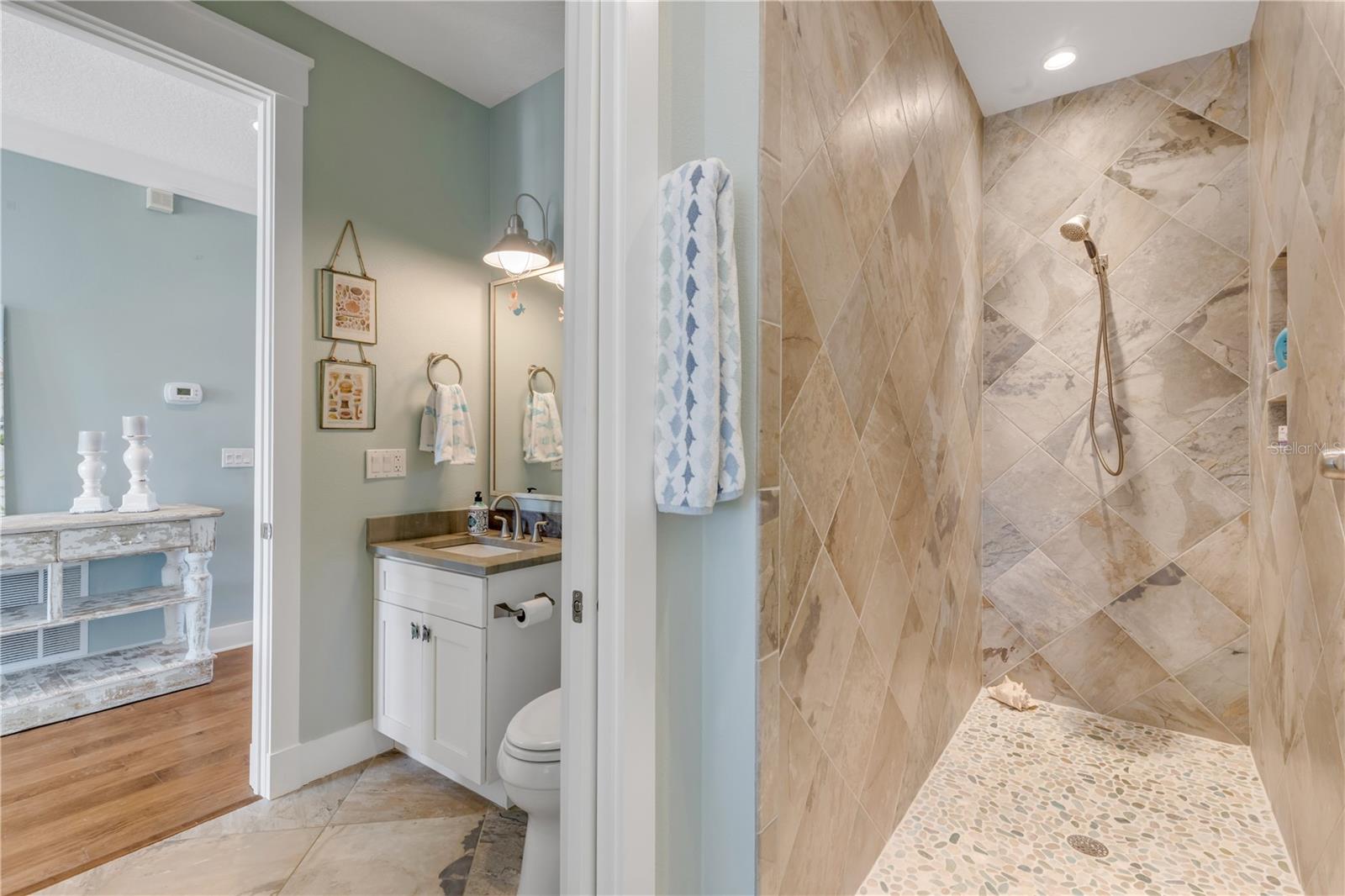 Image 37 of 83 For 6101 Turtlemound Road