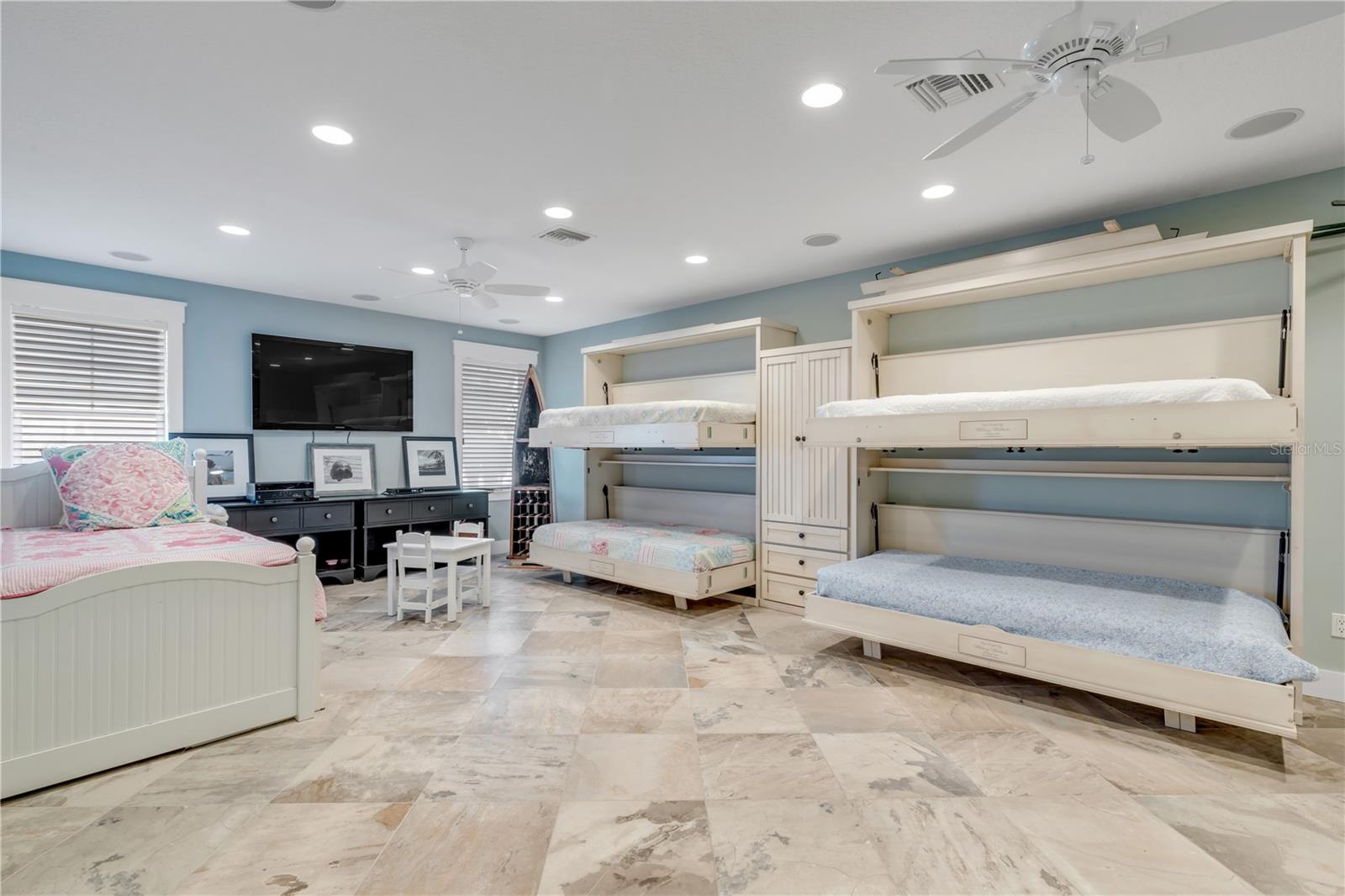 Image 57 of 83 For 6101 Turtlemound Road